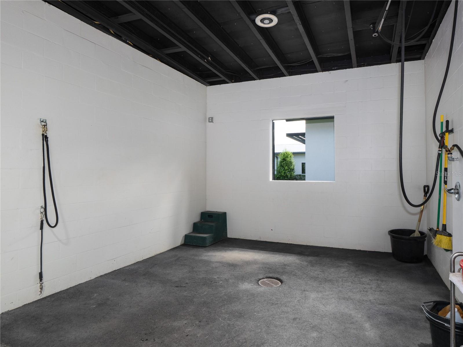 OM720047 Property Photo