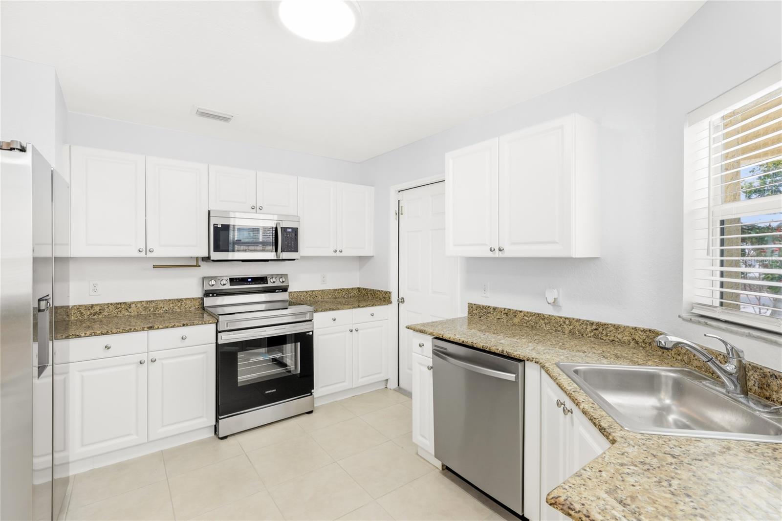 1016 26TH ST W, BRADENTON, FL, 34205