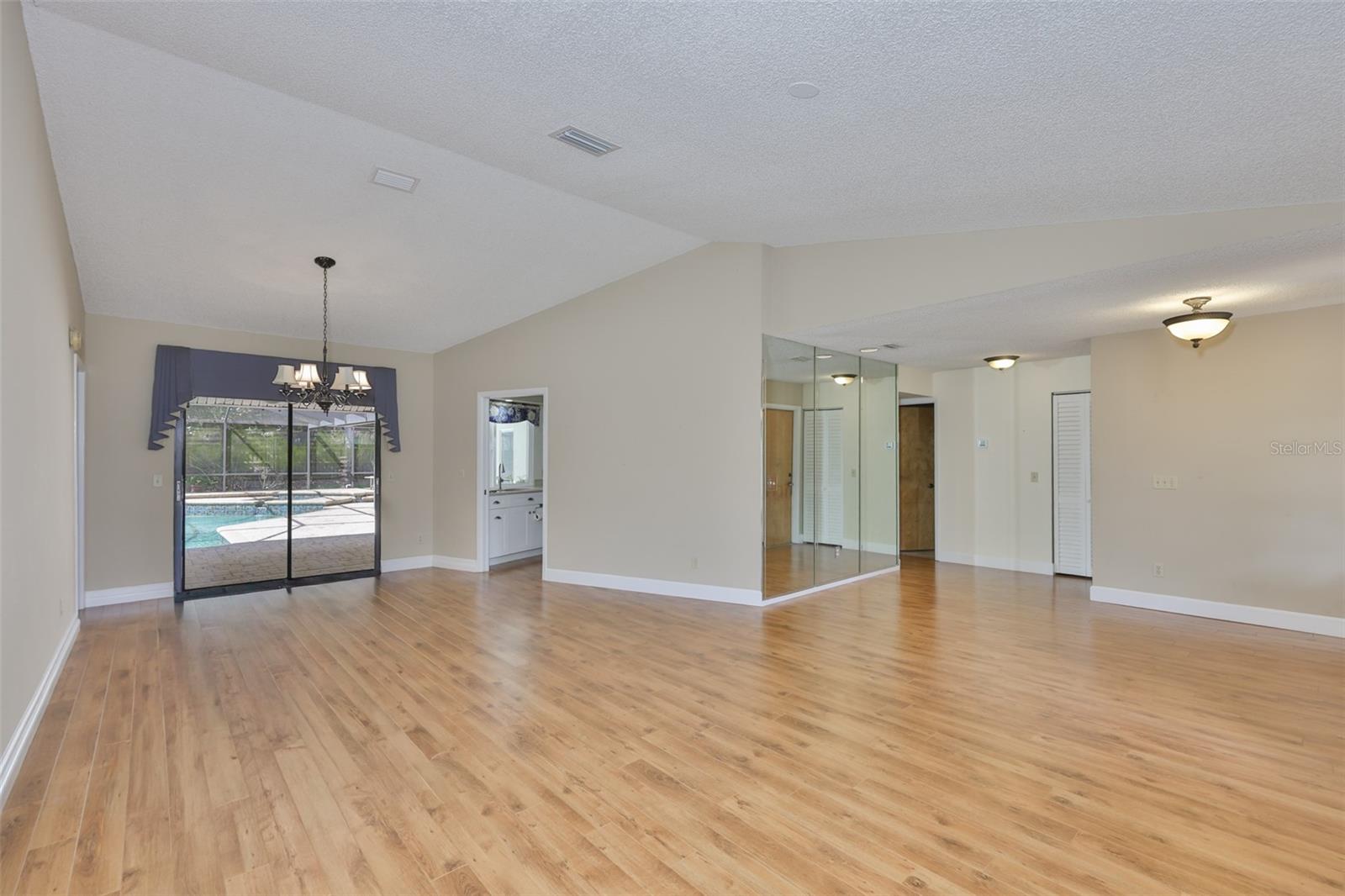 508 RUNNING HORSE RD, SEFFNER, FL, 33584