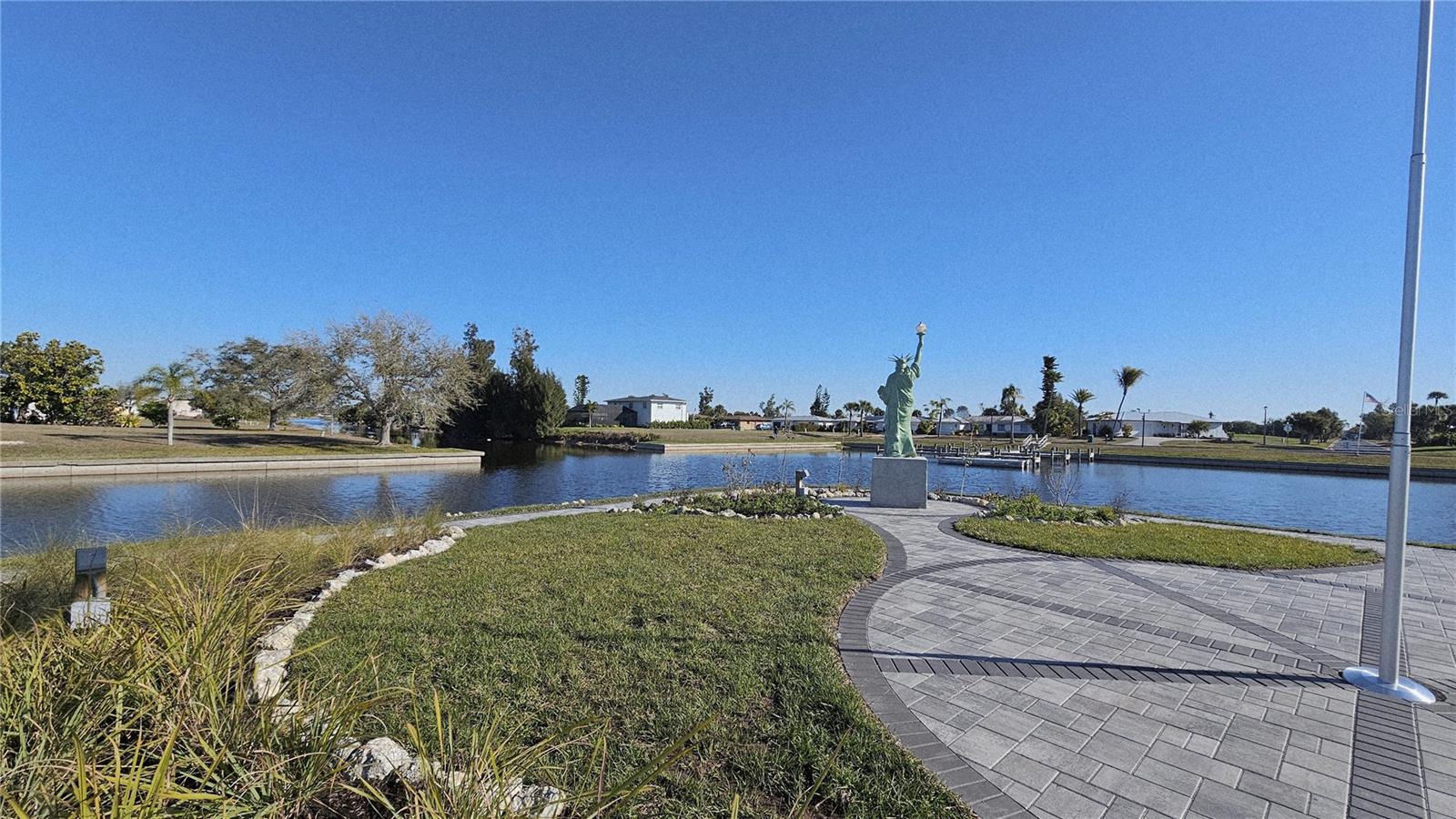 122 BOUNDARY BLVD #A, ROTONDA WEST, FL, 33947