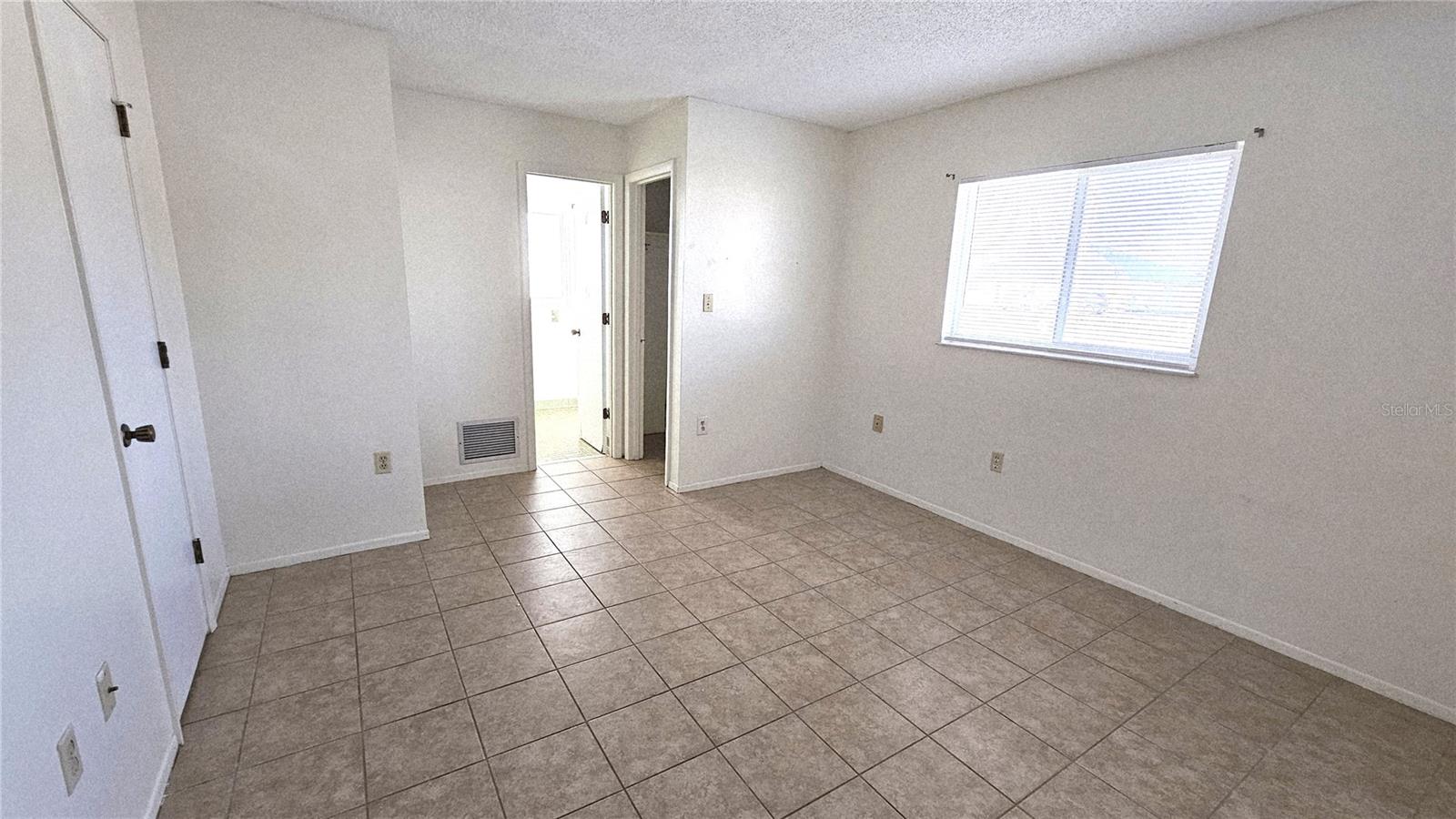 122 BOUNDARY BLVD #A, ROTONDA WEST, FL, 33947