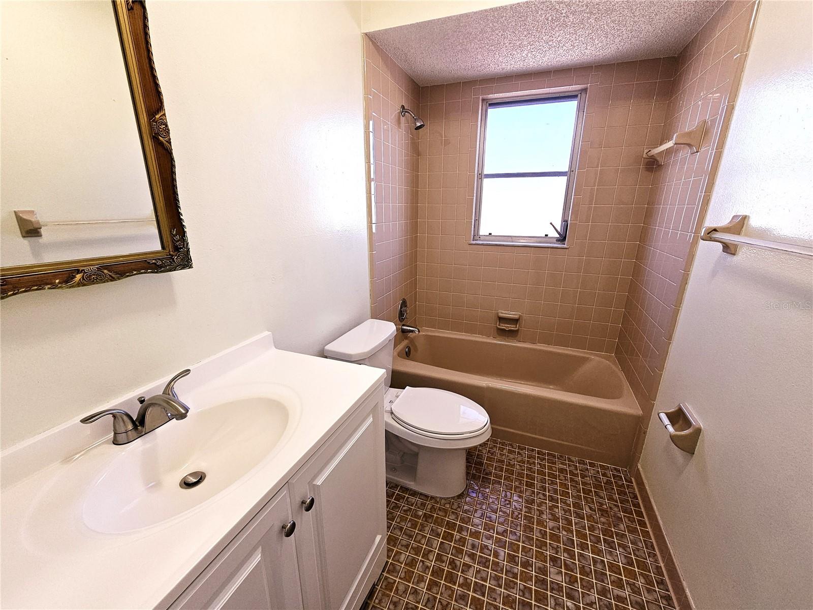 122 BOUNDARY BLVD #A, ROTONDA WEST, FL, 33947