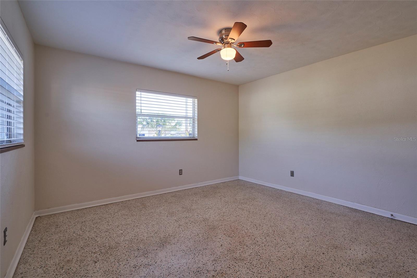 3302 W GRAY ST, TAMPA, FL, 33609