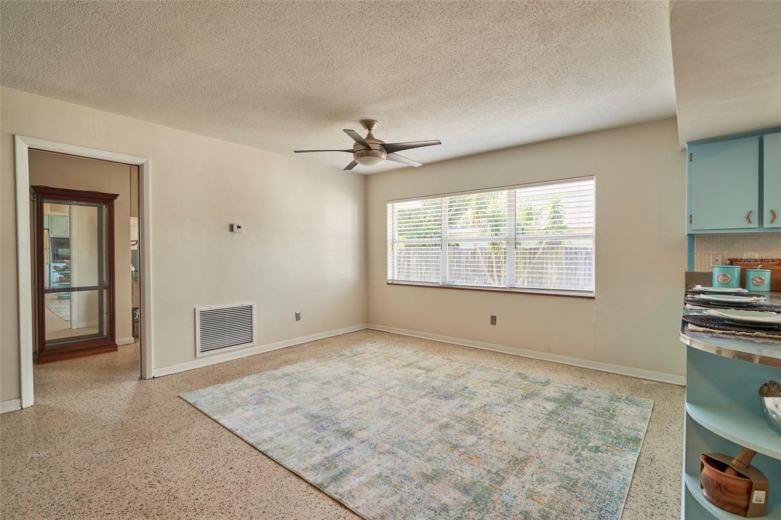 3302 W GRAY ST, TAMPA, FL, 33609