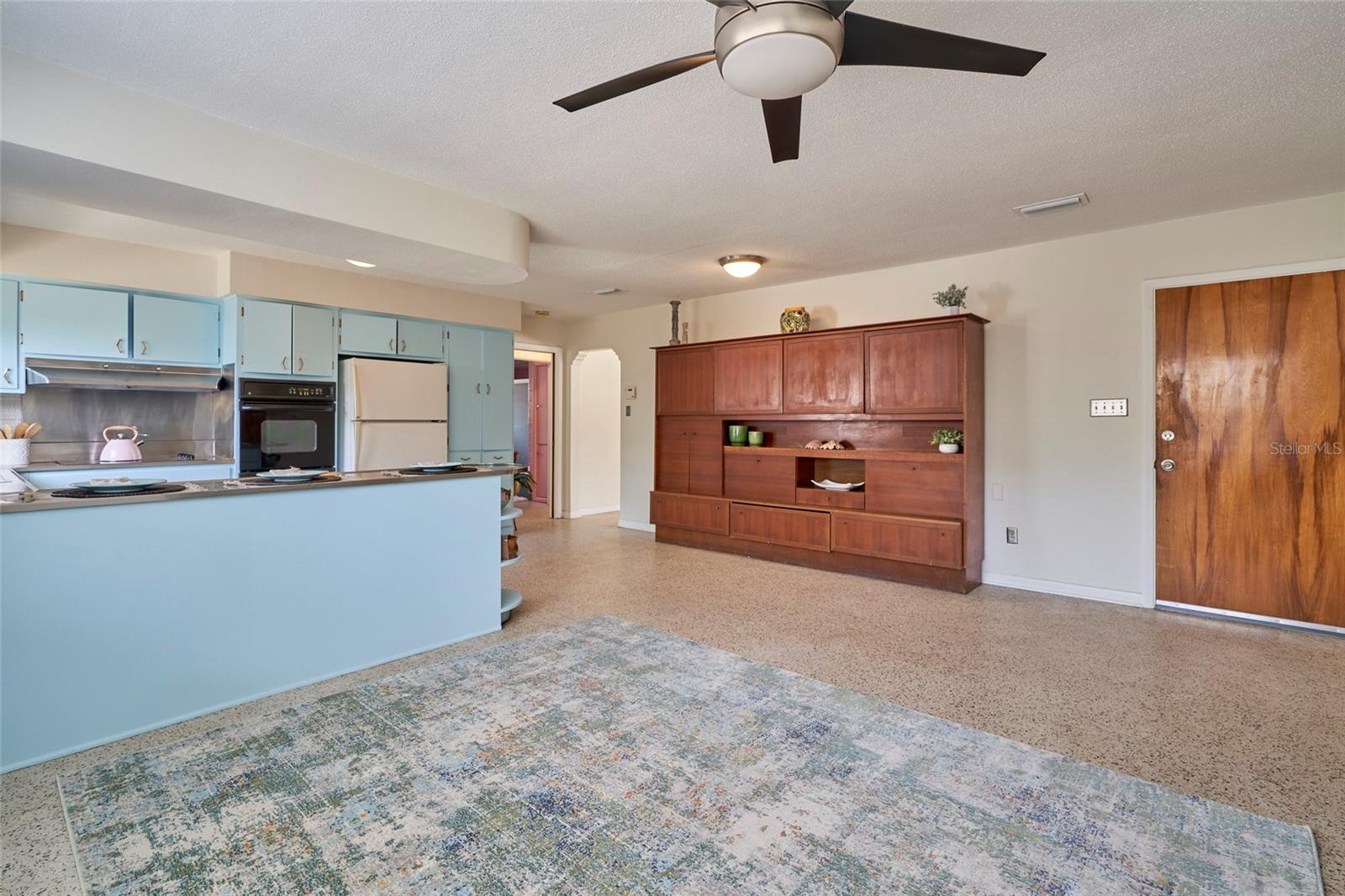 3302 W GRAY ST, TAMPA, FL, 33609