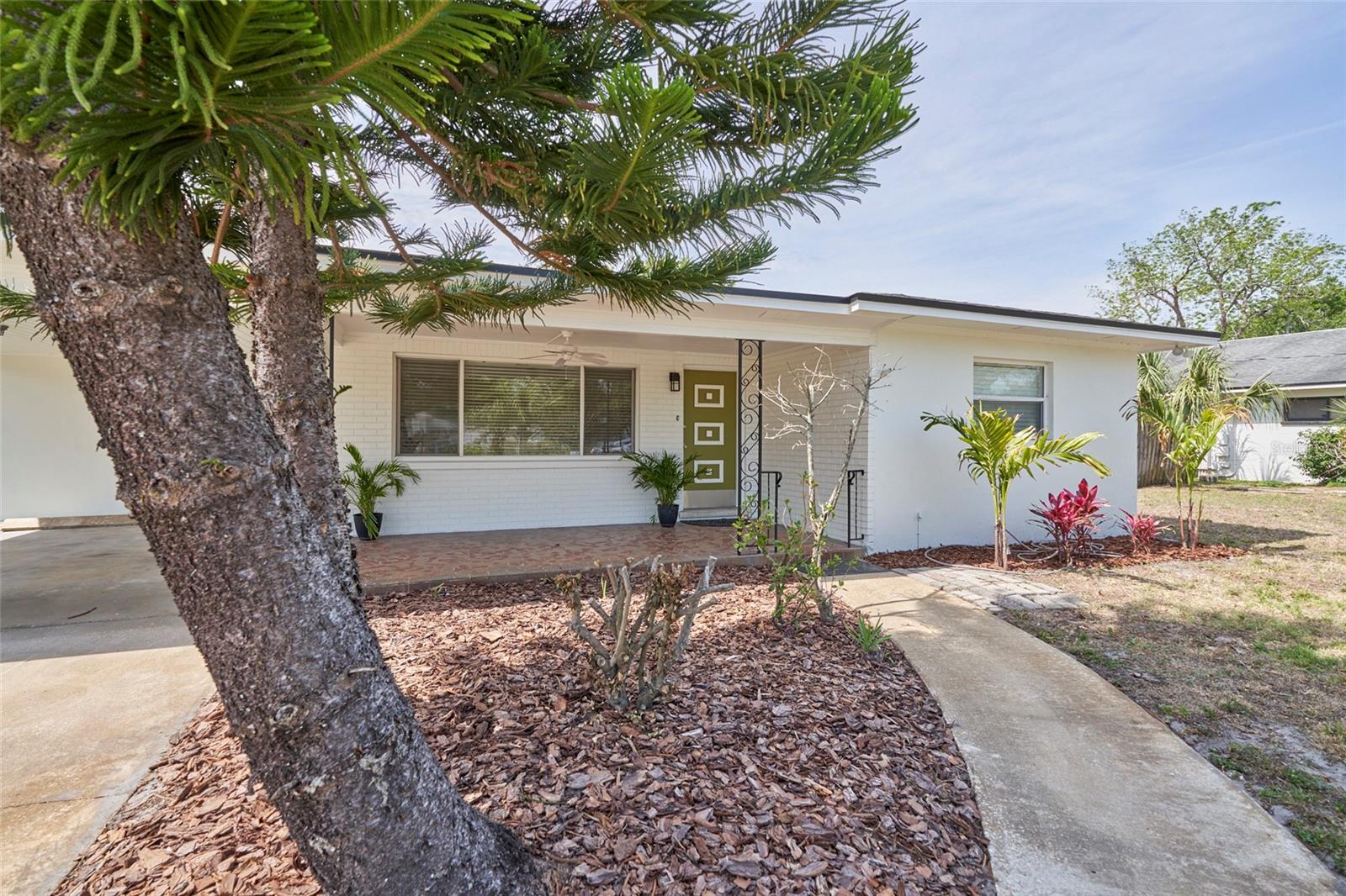 3302 W GRAY ST, TAMPA, FL, 33609