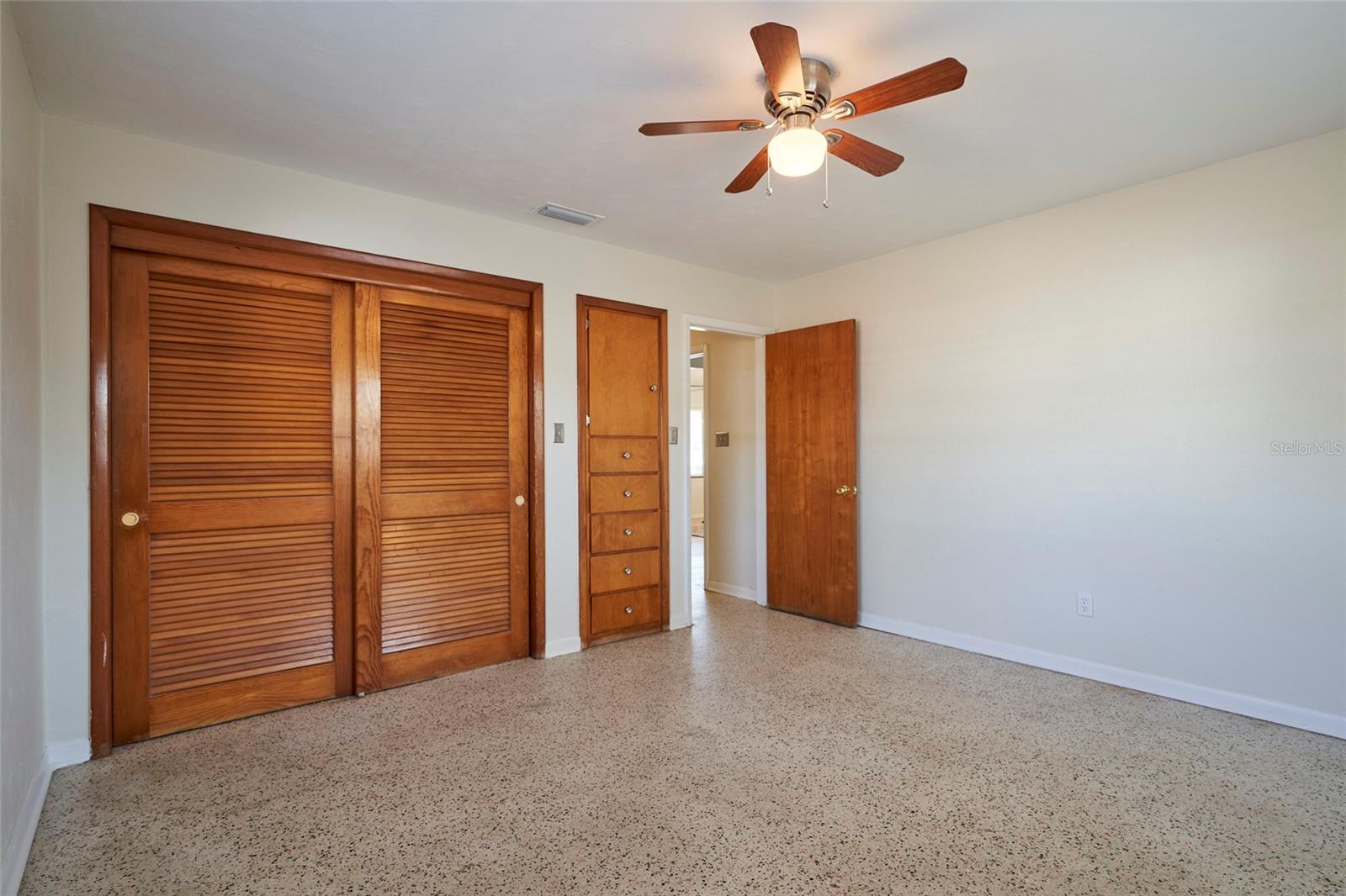 3302 W GRAY ST, TAMPA, FL, 33609