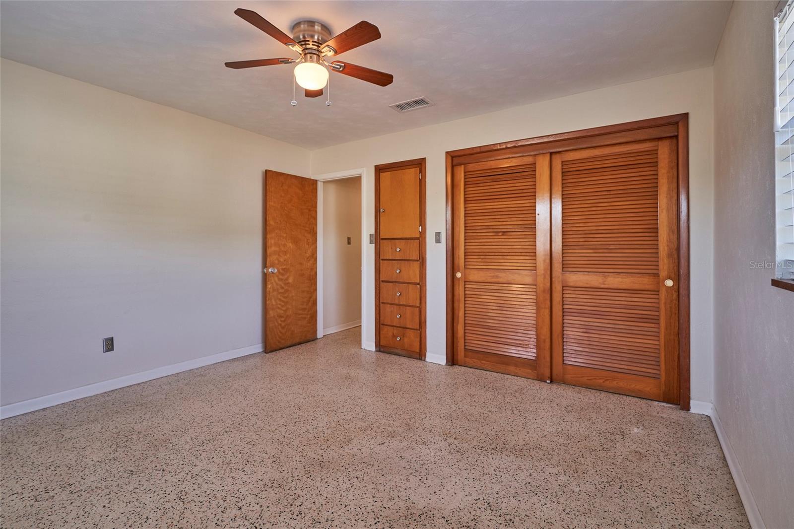 3302 W GRAY ST, TAMPA, FL, 33609