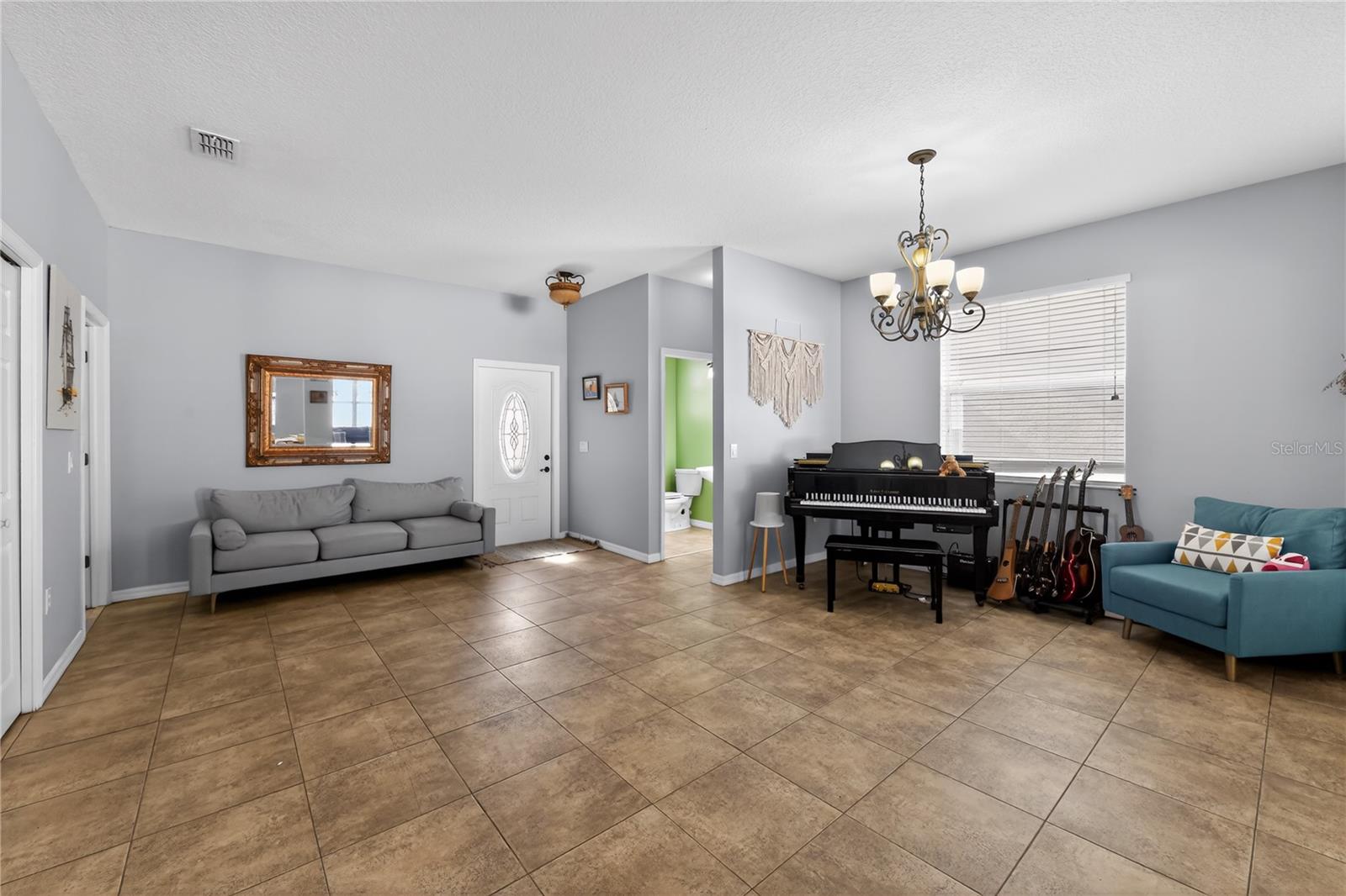 LIVING DINING COMBO - ADDITIONAL FLEX SPACE