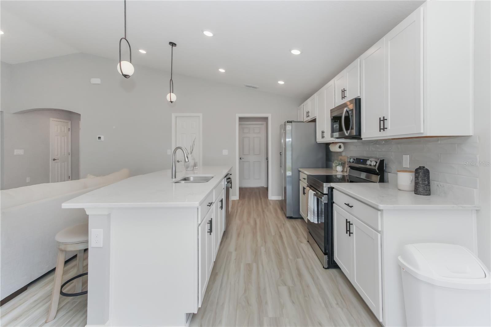35598 BELLINGTON BLVD, ZEPHYRHILLS, FL, 33541
