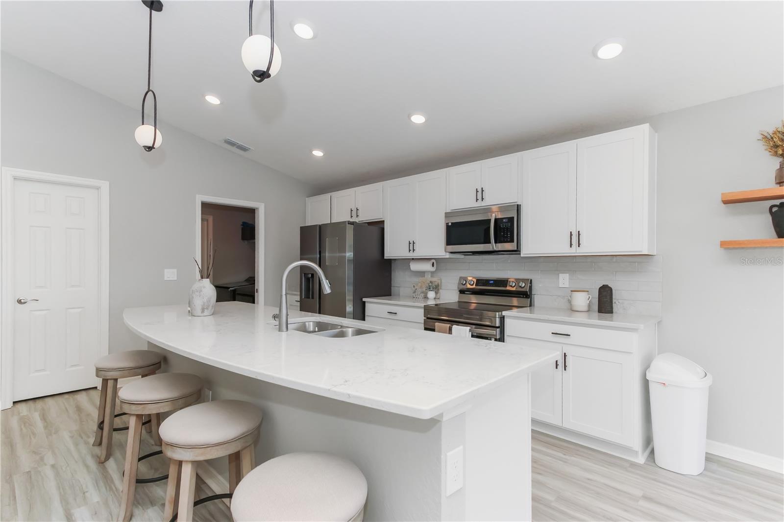 35598 BELLINGTON BLVD, ZEPHYRHILLS, FL, 33541