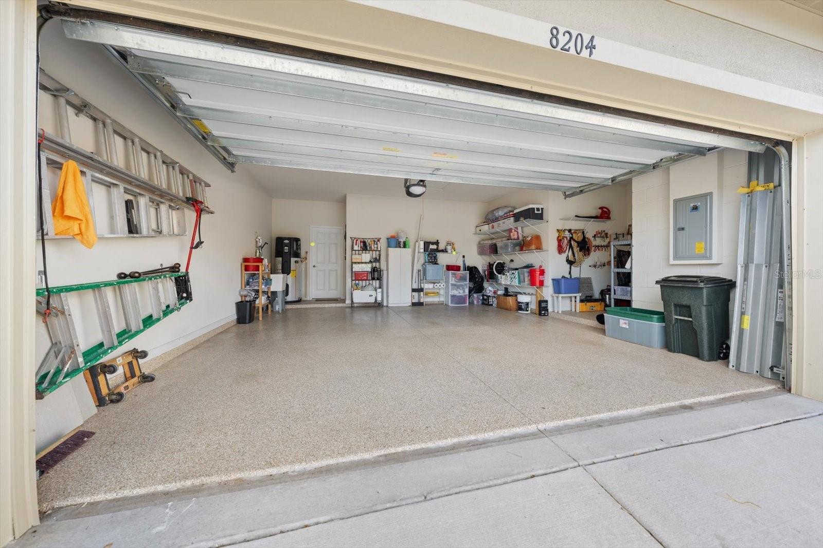 Oversized 2 car garage