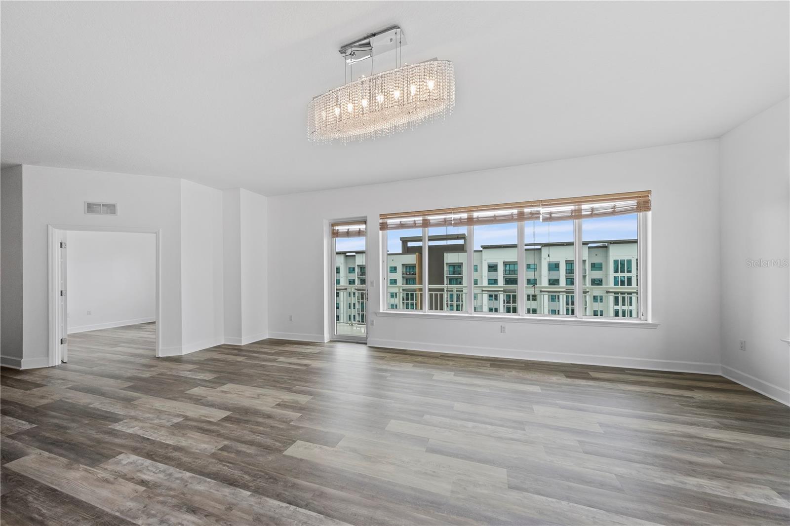 100 S EOLA DR #1214, ORLANDO, FL, 32801