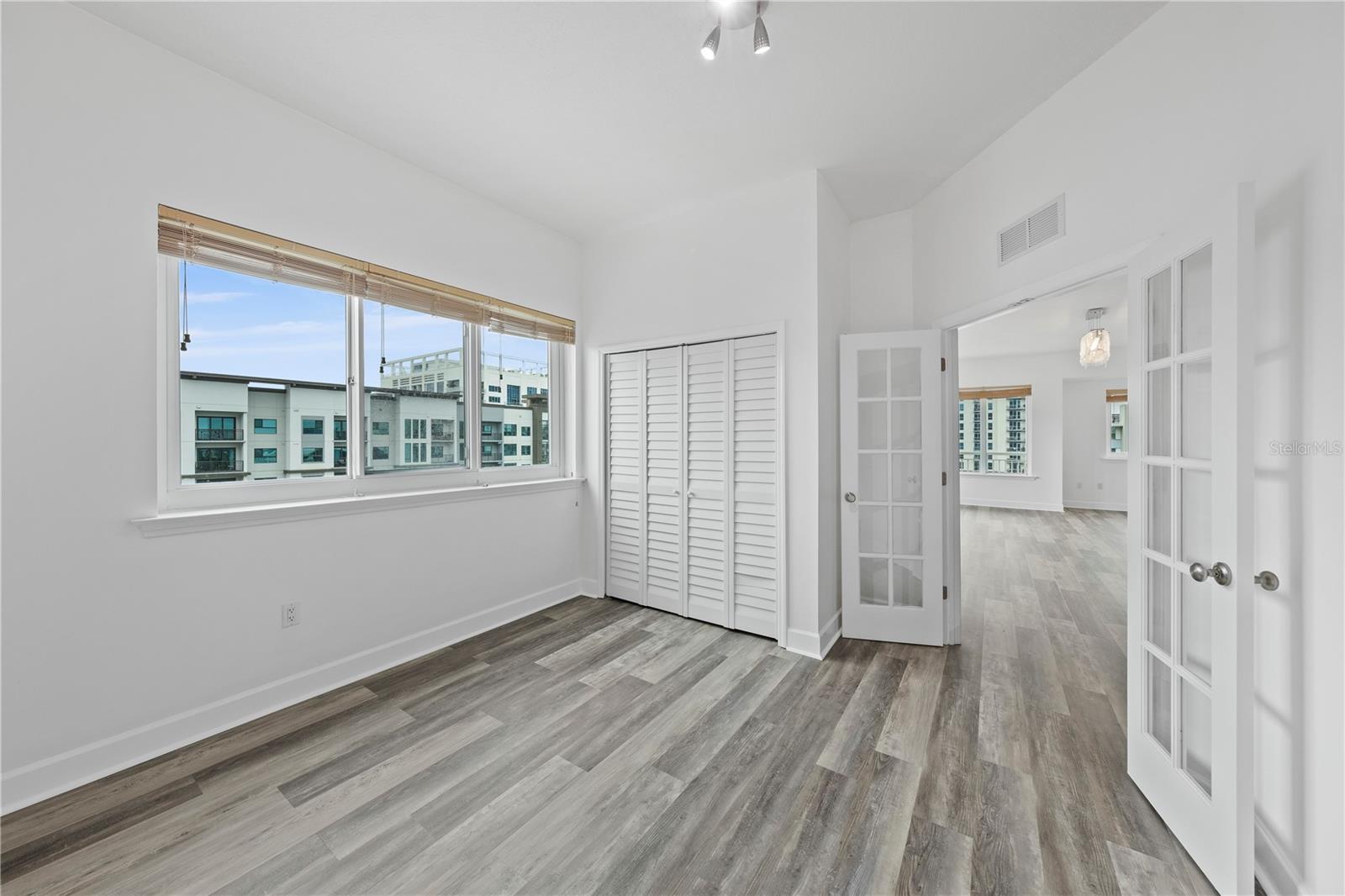 100 S EOLA DR #1214, ORLANDO, FL, 32801