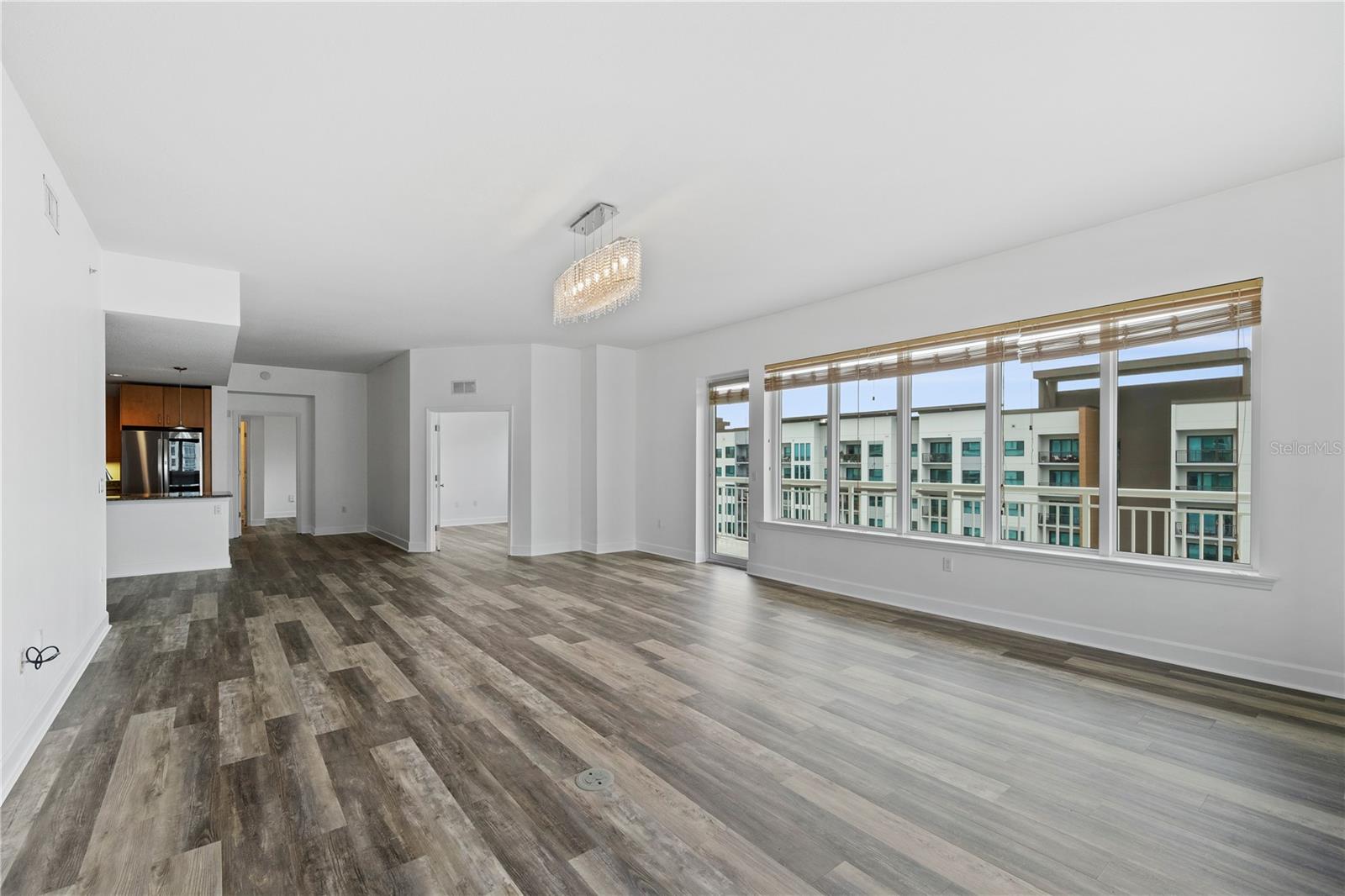 100 S EOLA DR #1214, ORLANDO, FL, 32801