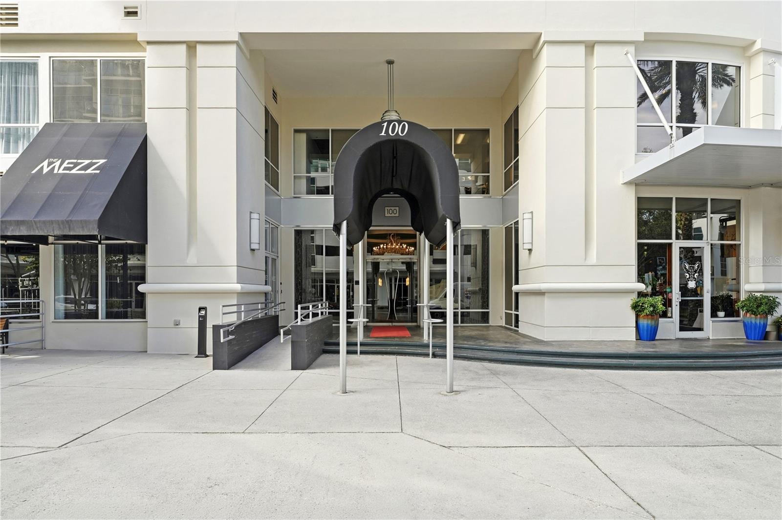 100 S EOLA DR #1214, ORLANDO, FL, 32801