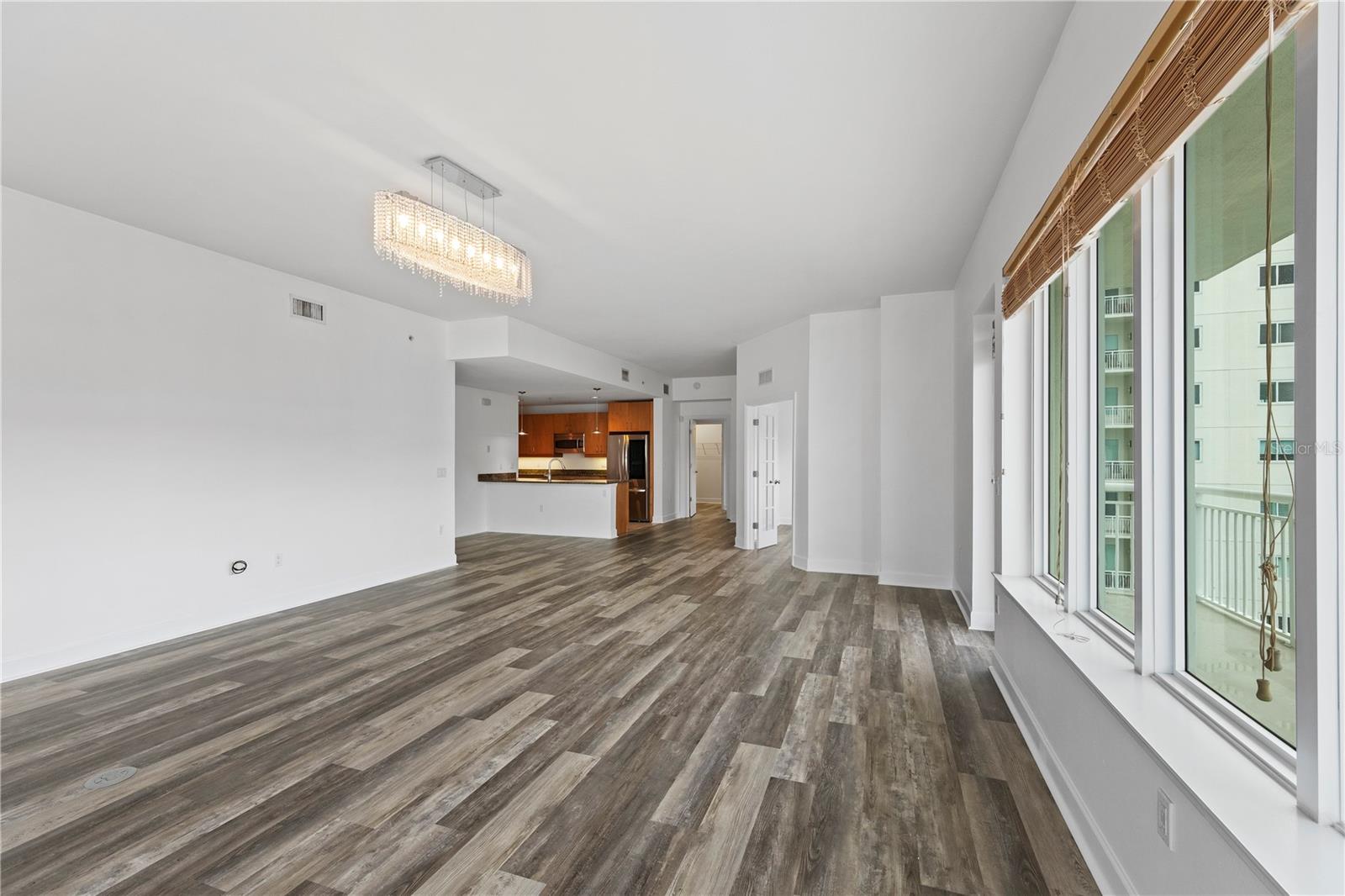 100 S EOLA DR #1214, ORLANDO, FL, 32801