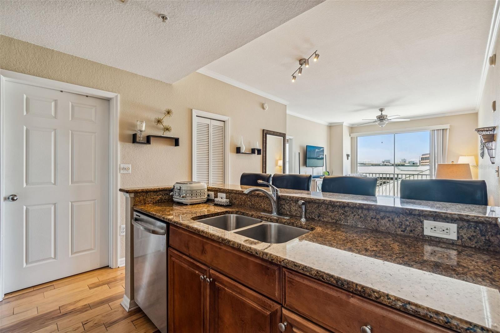 700 S HARBOUR ISLAND BLVD #411, TAMPA, FL, 33602