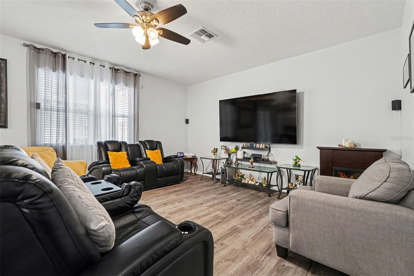 10617 ALDO MORO DR, WIMAUMA, FL, 33598