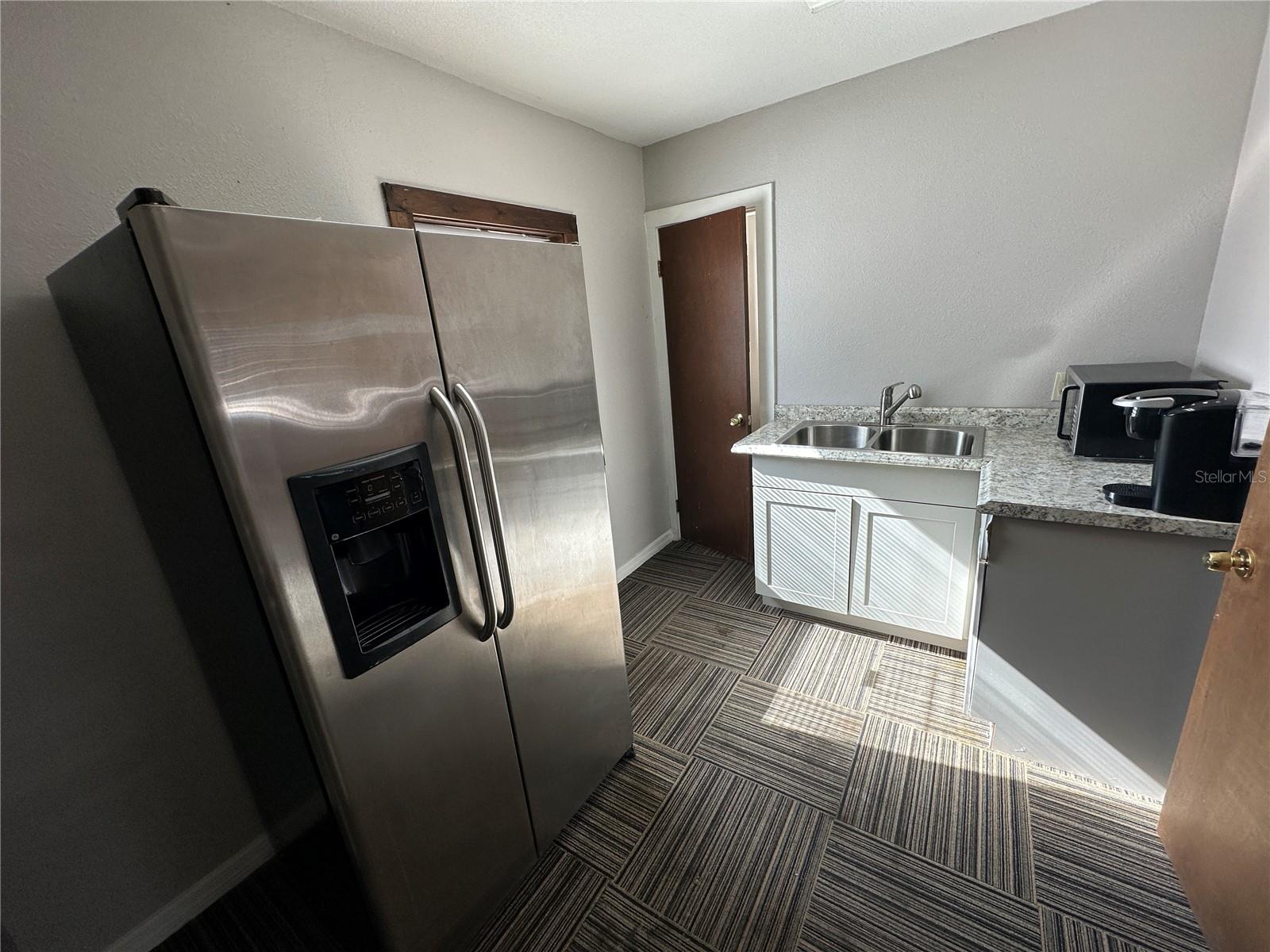 1020 N PINE HILLS RD, ORLANDO, FL, 32808