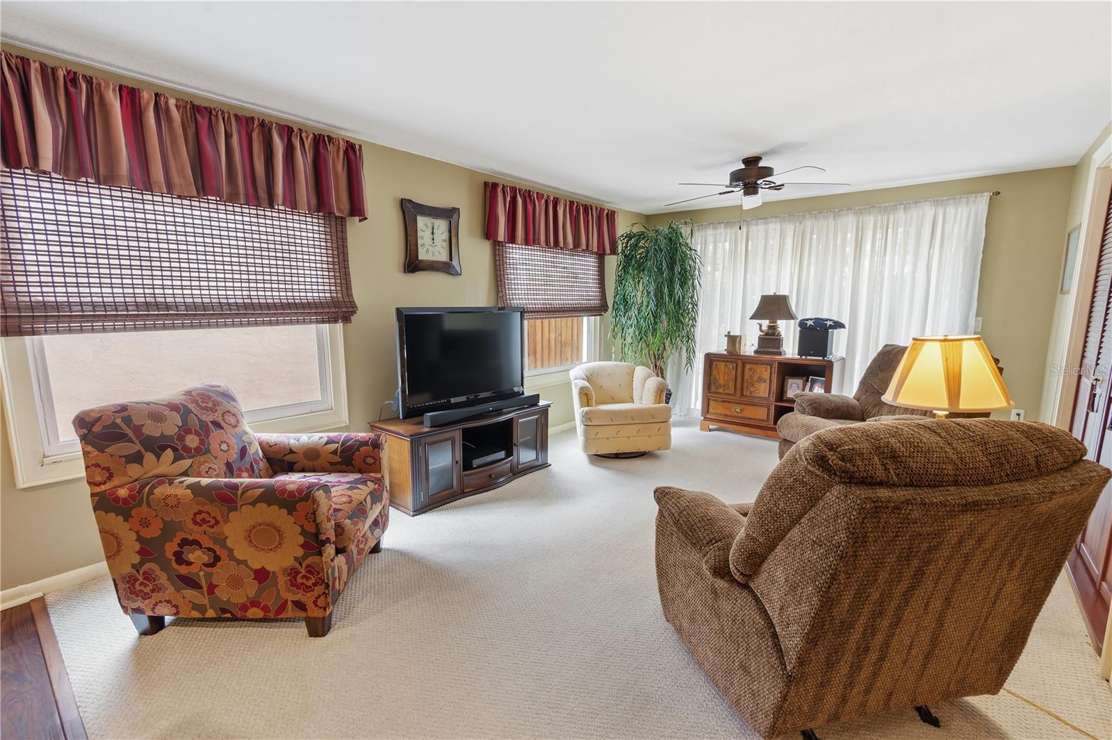 111 LAS FLORES, WINTER HAVEN, FL, 33884