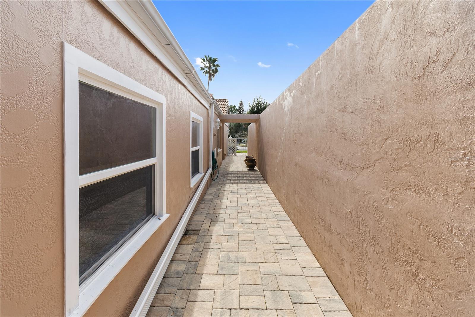 111 LAS FLORES, WINTER HAVEN, FL, 33884