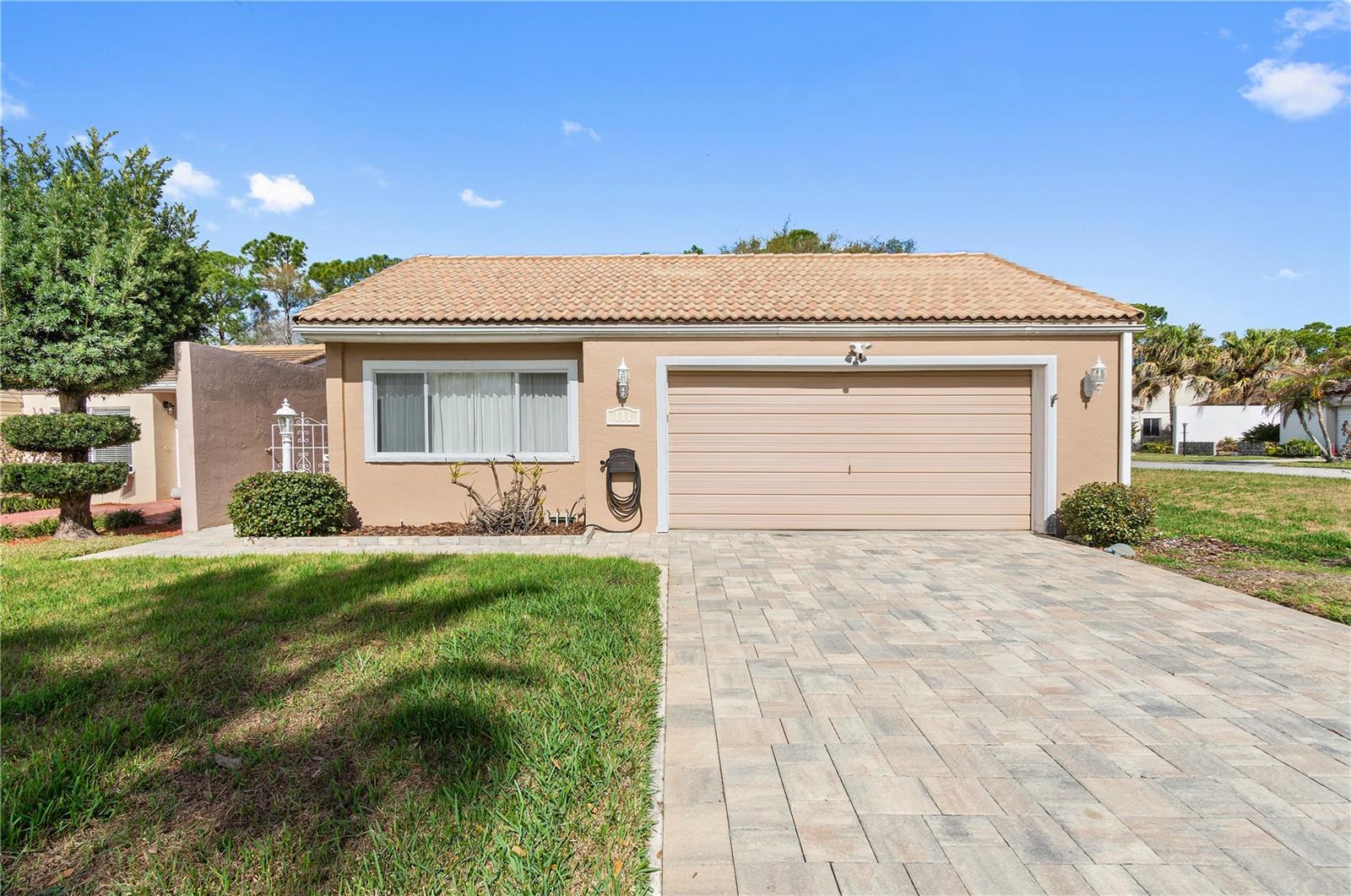 111 LAS FLORES, WINTER HAVEN, FL, 33884