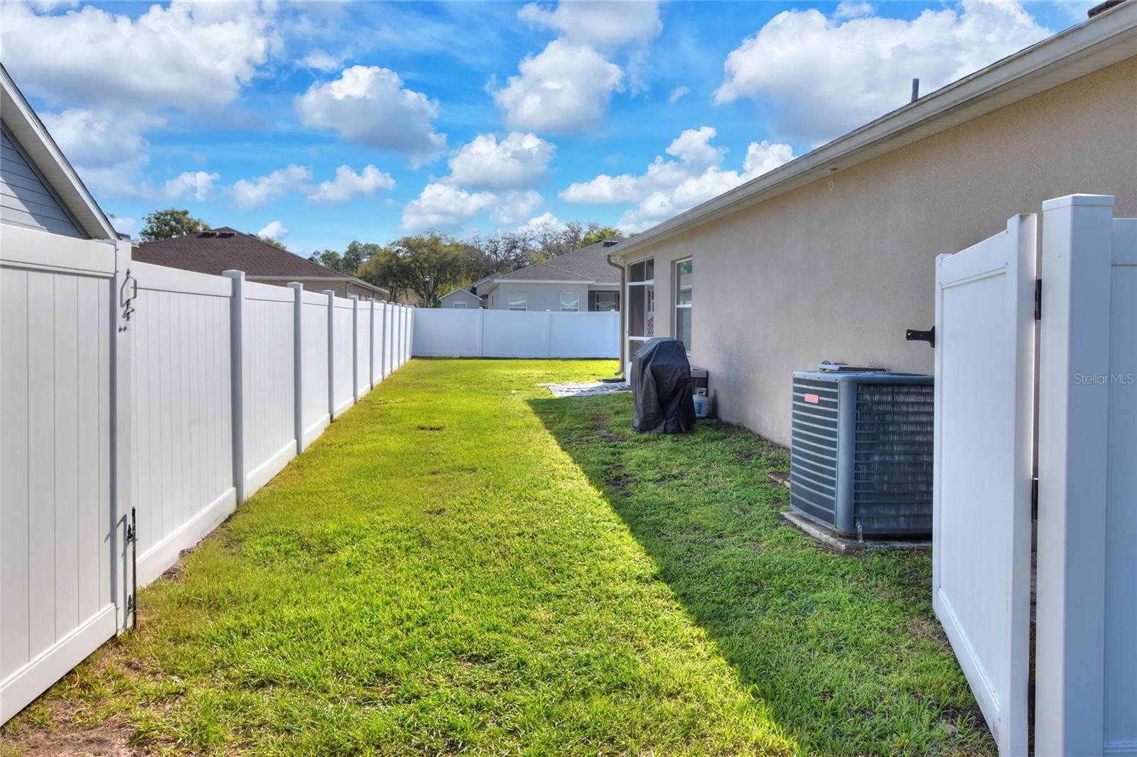 8271 WILDER LOOP, LAKELAND, FL, 33809