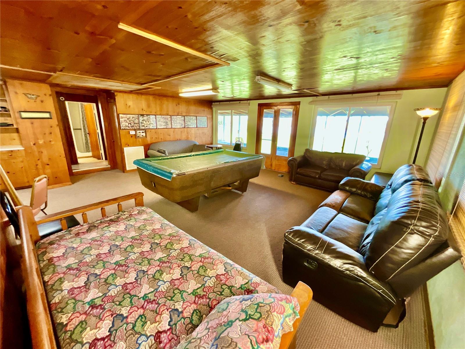 106 E SUNNYSIDE BEACH RD, HAWTHORNE, FL, 32640