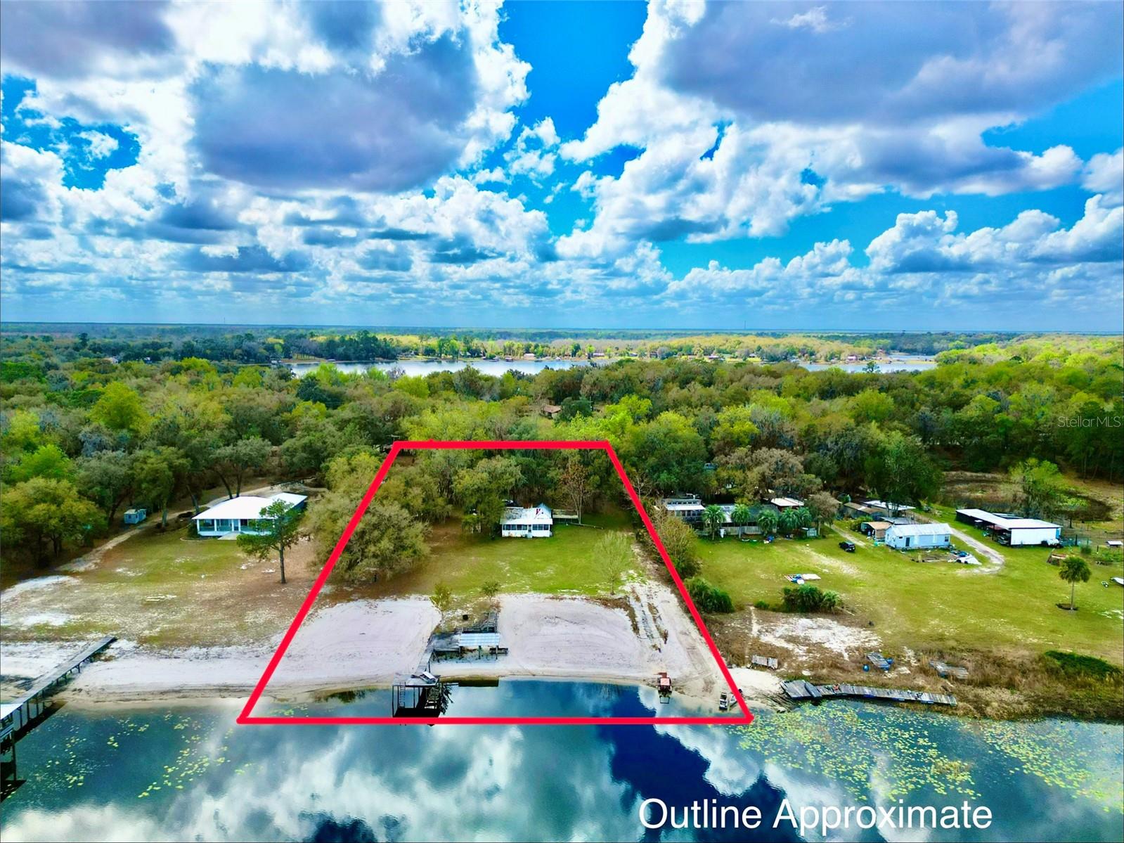 106 E SUNNYSIDE BEACH RD, HAWTHORNE, FL, 32640