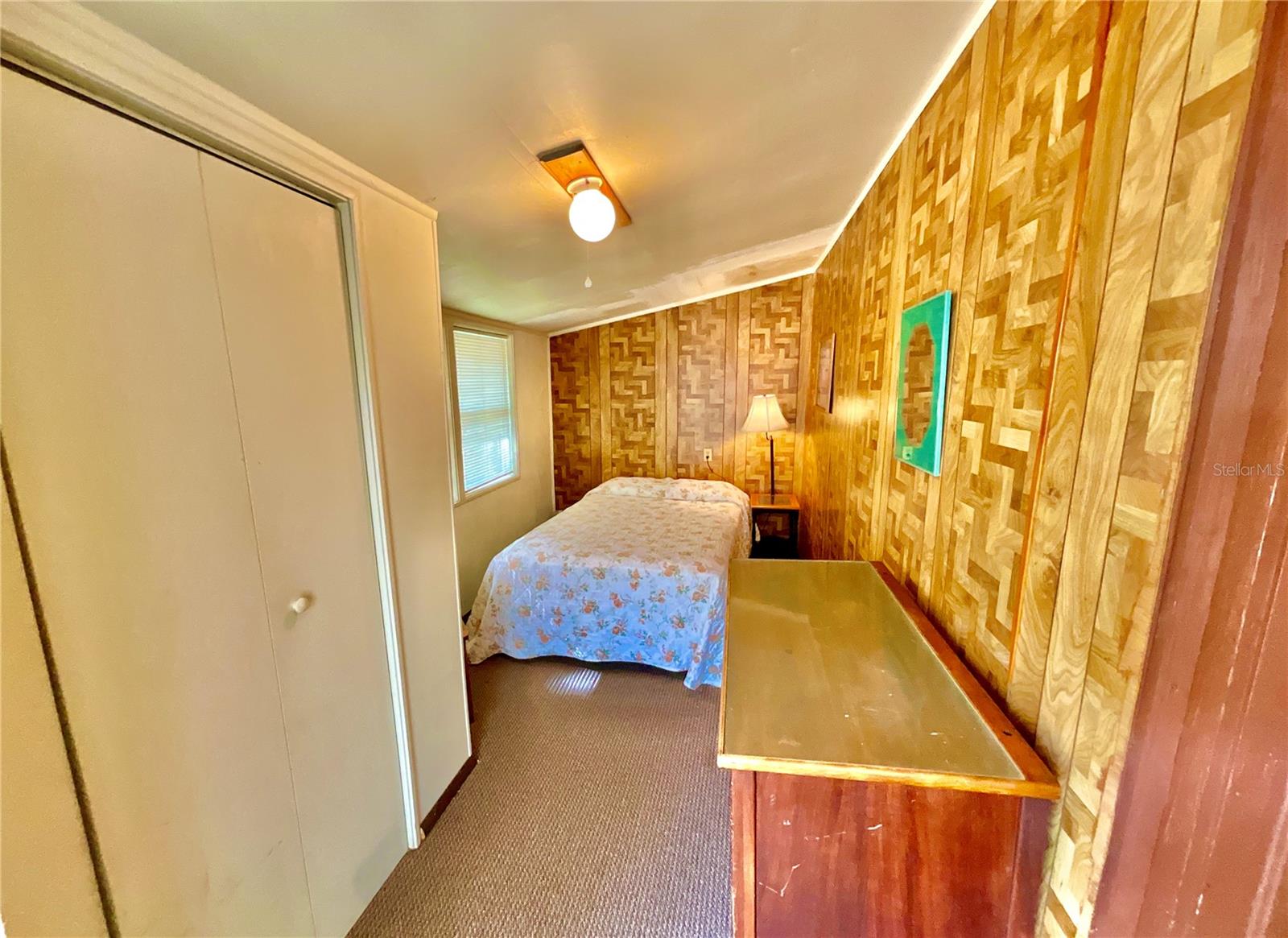 106 E SUNNYSIDE BEACH RD, HAWTHORNE, FL, 32640