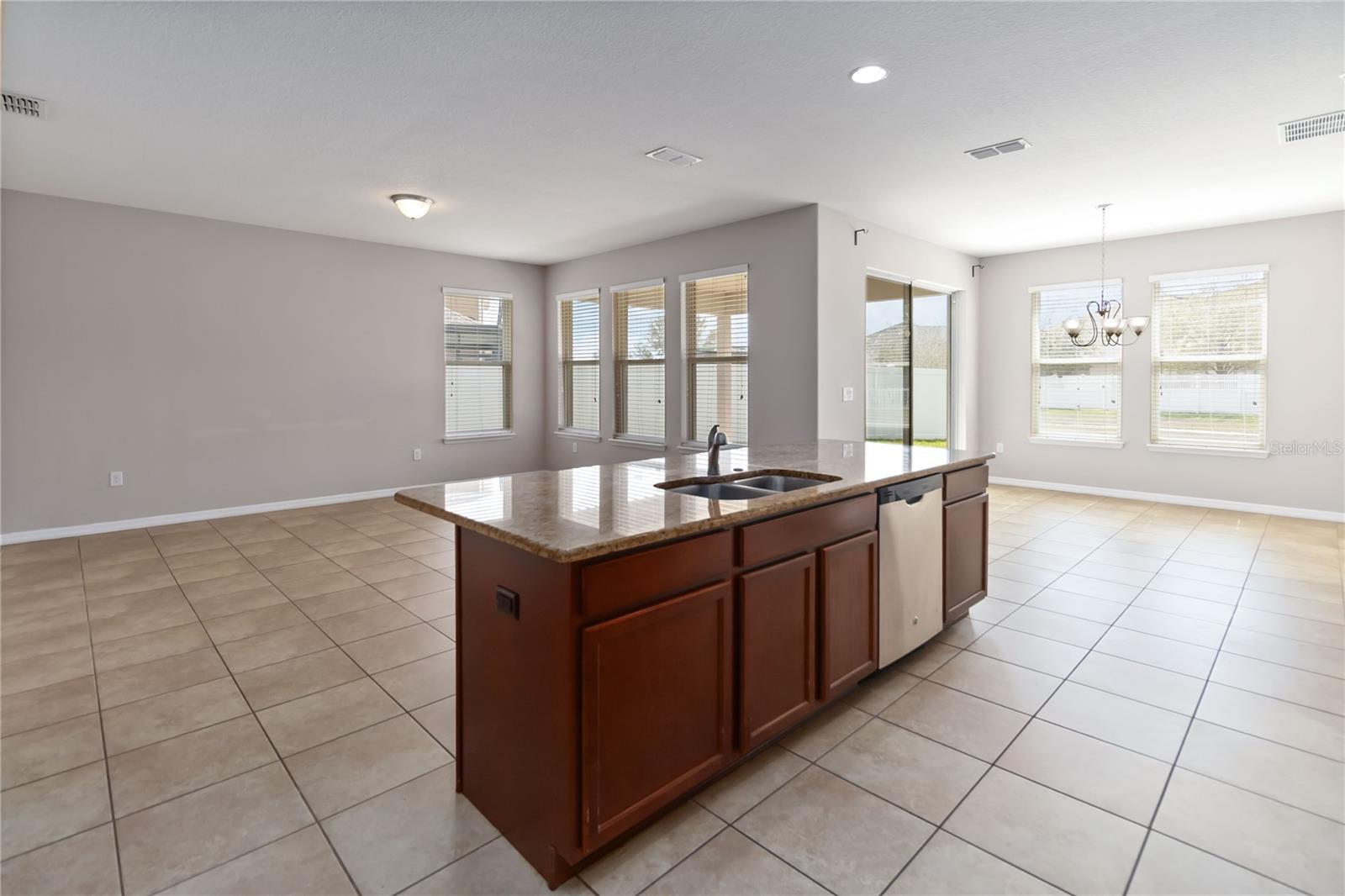 1972 BEACON LANDING CIR, ORLANDO, FL, 32824