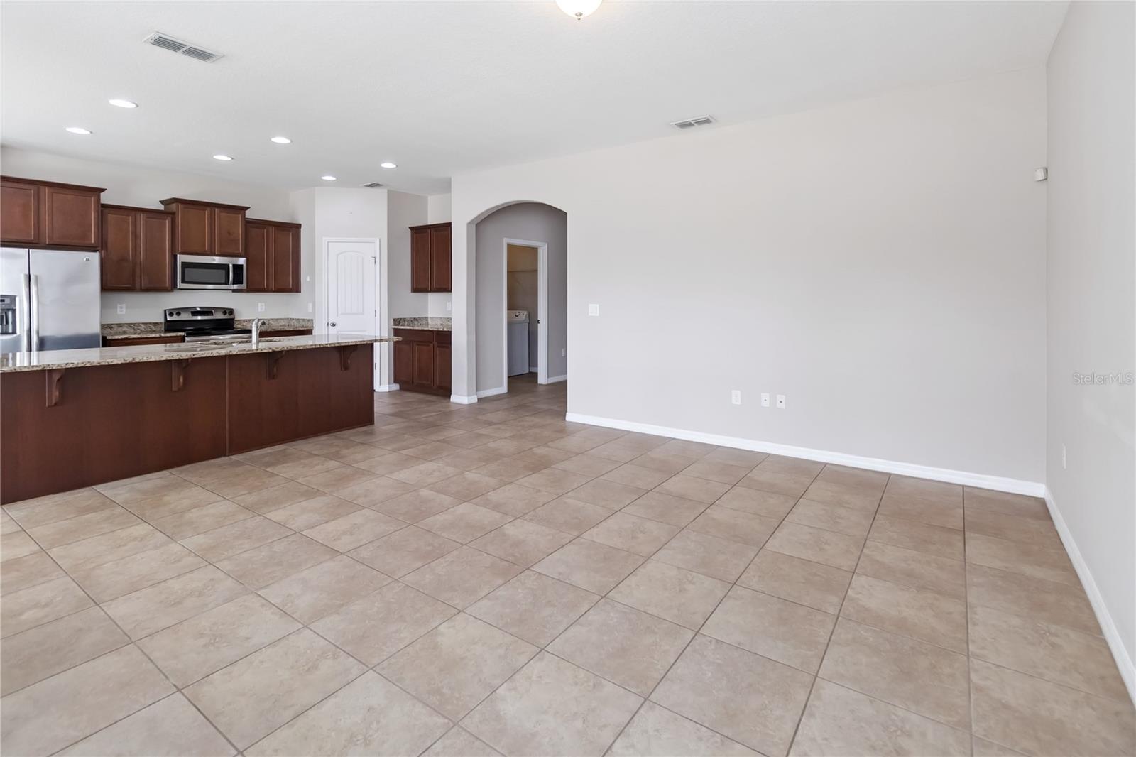 1972 BEACON LANDING CIR, ORLANDO, FL, 32824