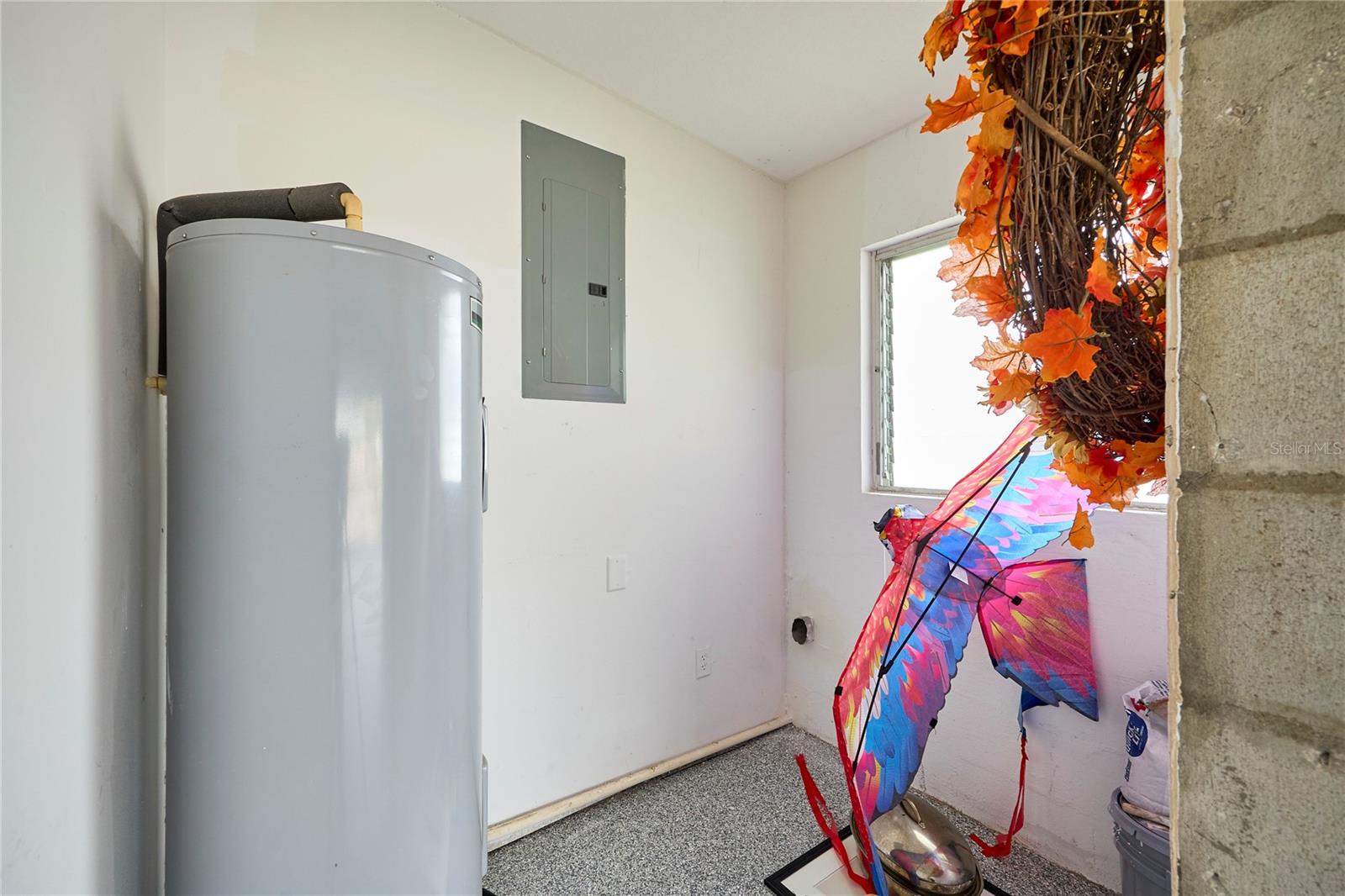 Extra Utility Room in garage.