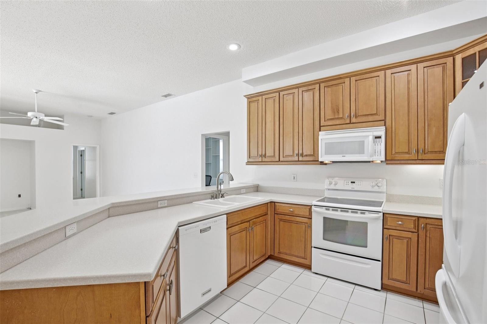 6503 DREWRYS BLF, BRADENTON, FL, 34203