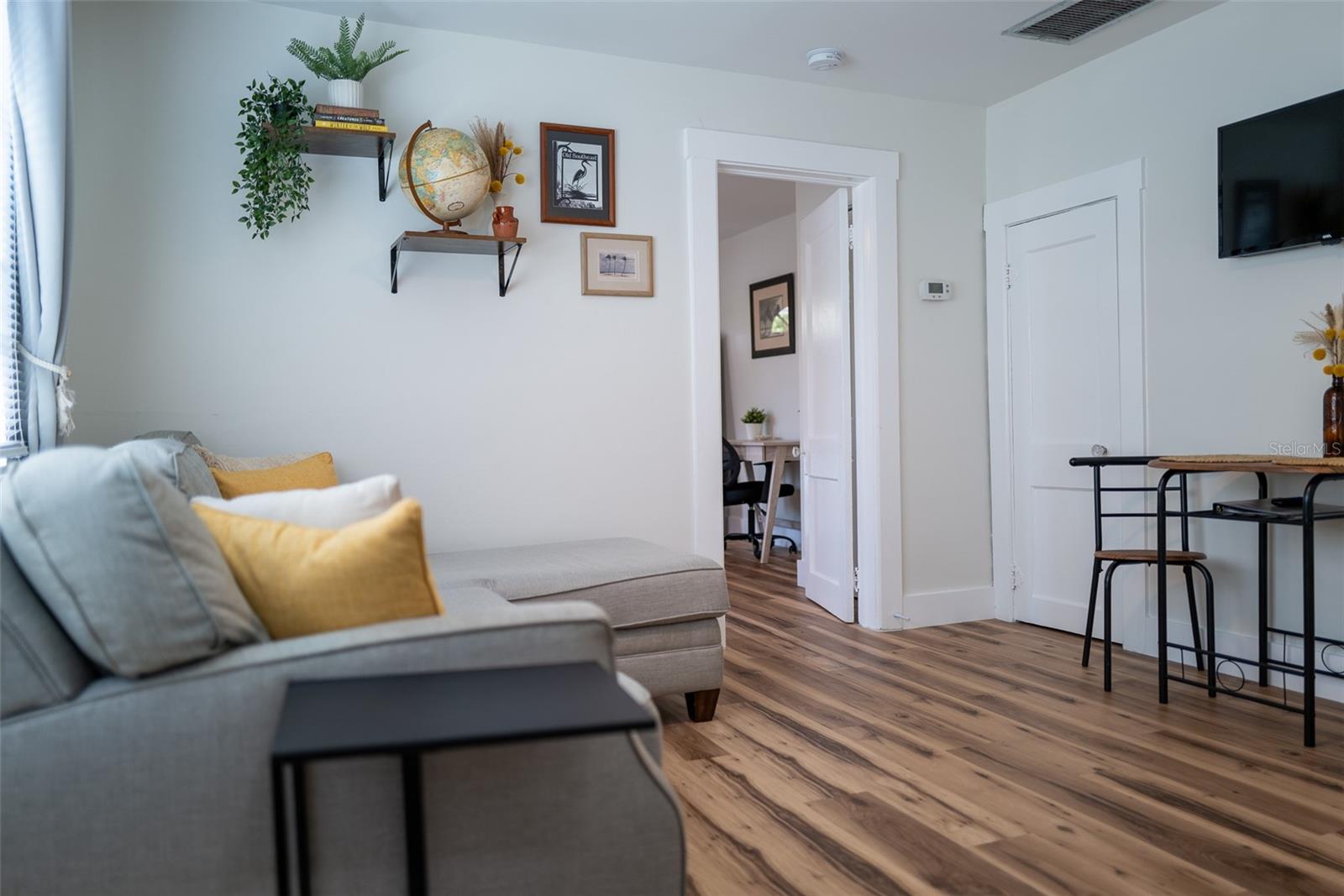 127 17TH AVE S, ST PETERSBURG, FL, 33701