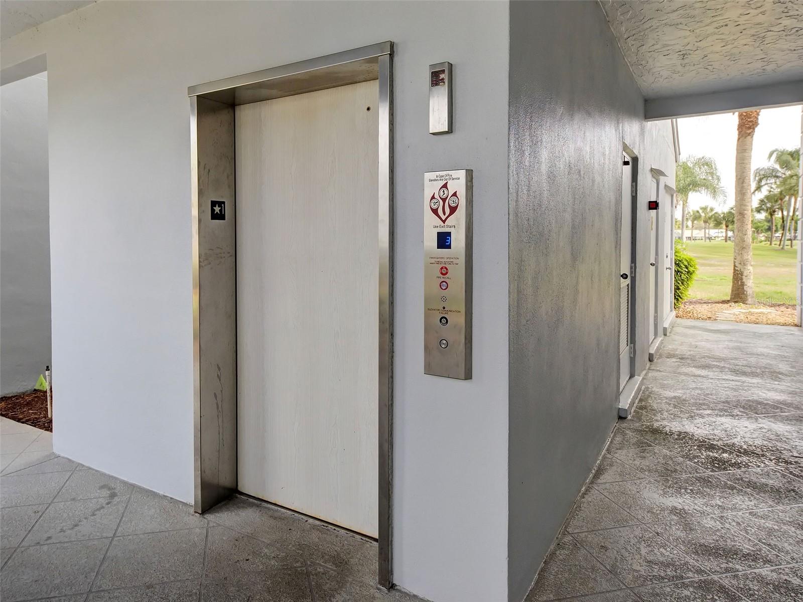 408 CERROMAR CIR S #233, VENICE, FL, 34293