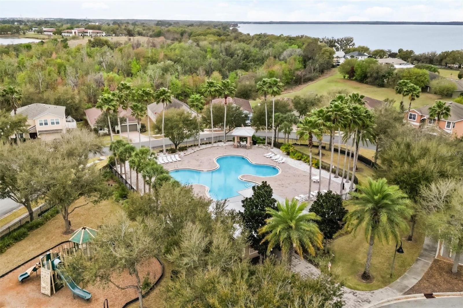 1972 APPALACHEE CIR, TAVARES, FL, 32778