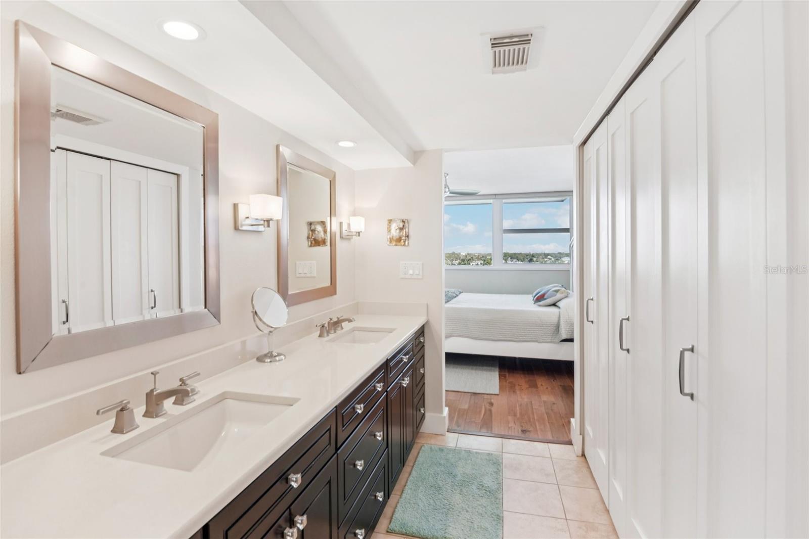 500 TREASURE ISLAND CSWY #711, TREASURE ISLAND, FL, 33706