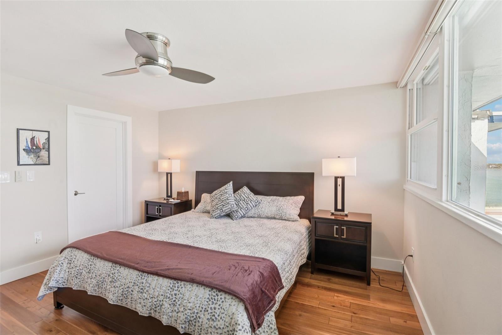 500 TREASURE ISLAND CSWY #711, TREASURE ISLAND, FL, 33706