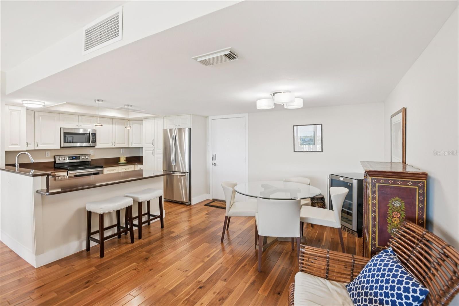 500 TREASURE ISLAND CSWY #711, TREASURE ISLAND, FL, 33706