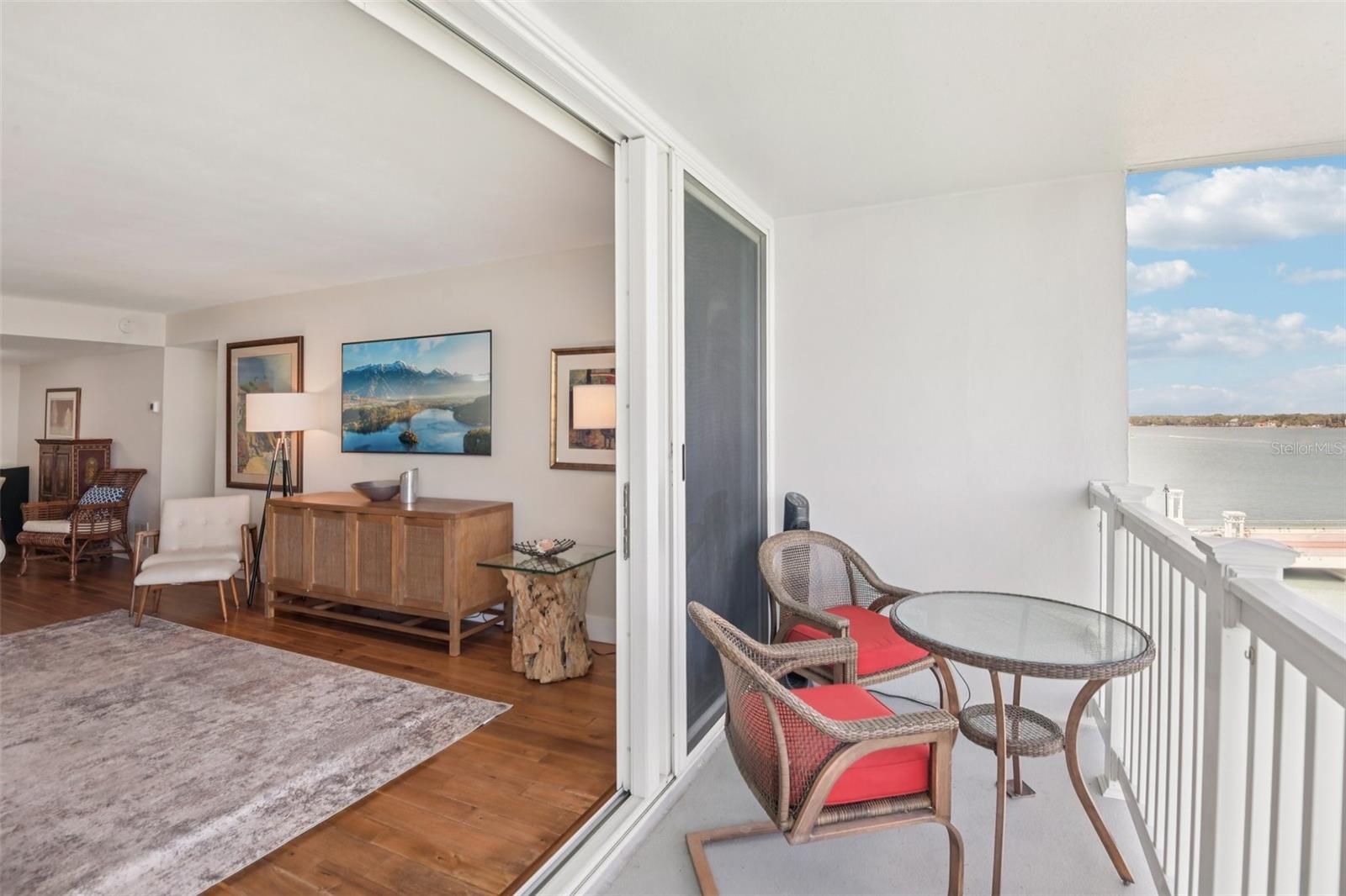 500 TREASURE ISLAND CSWY #711, TREASURE ISLAND, FL, 33706