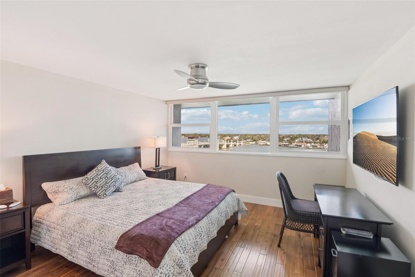 500 TREASURE ISLAND CSWY #711, TREASURE ISLAND, FL, 33706