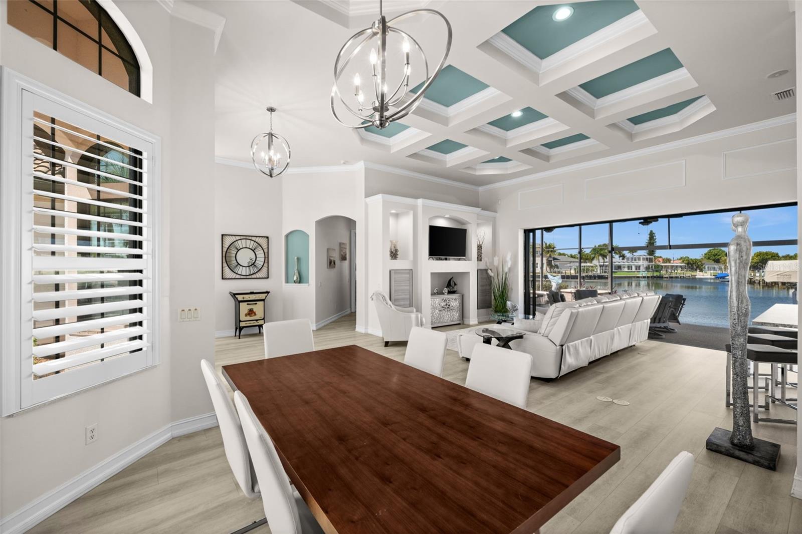 5205 TAMIAMI CT, CAPE CORAL, FL, 33904