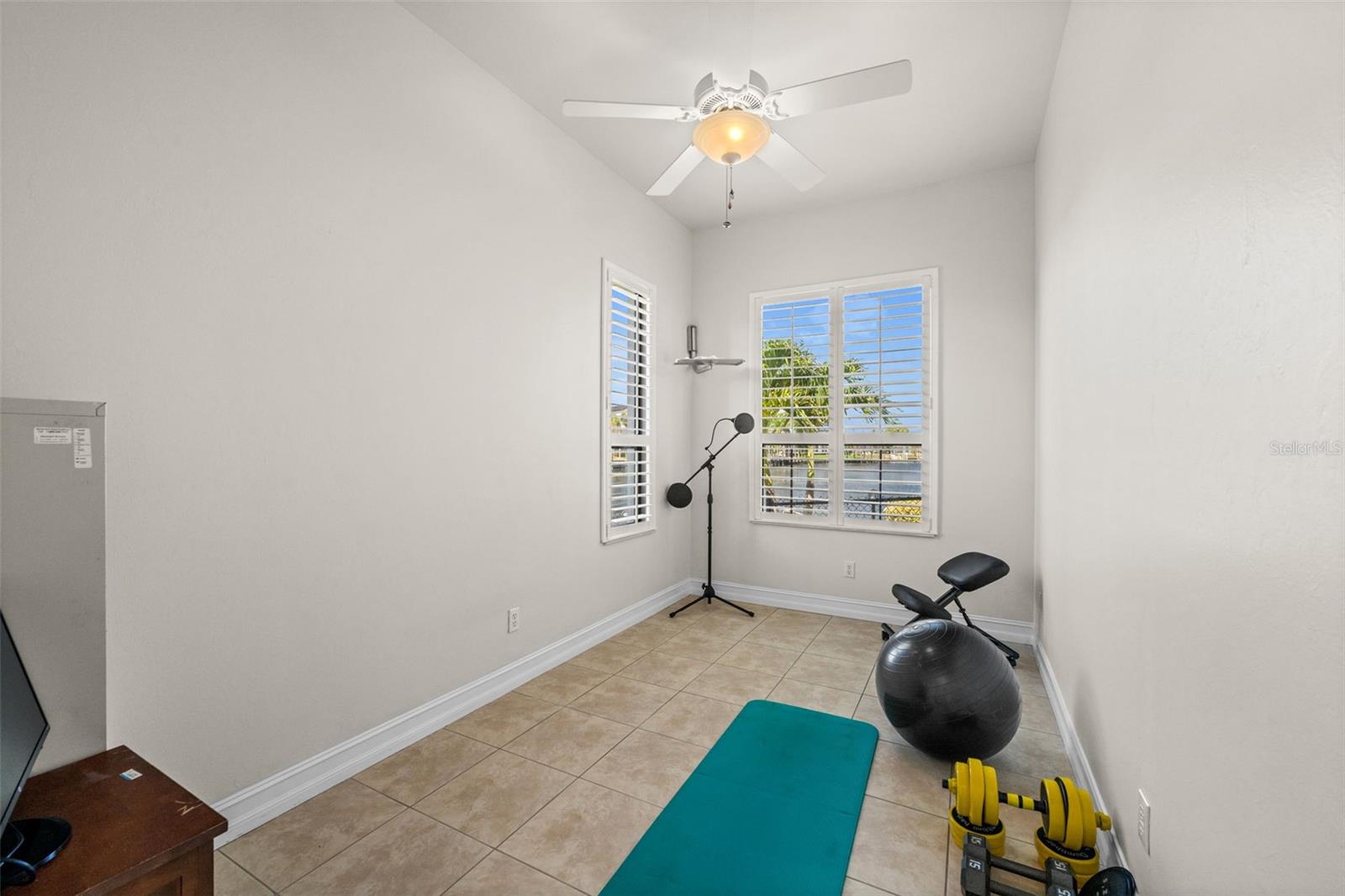 5205 TAMIAMI CT, CAPE CORAL, FL, 33904
