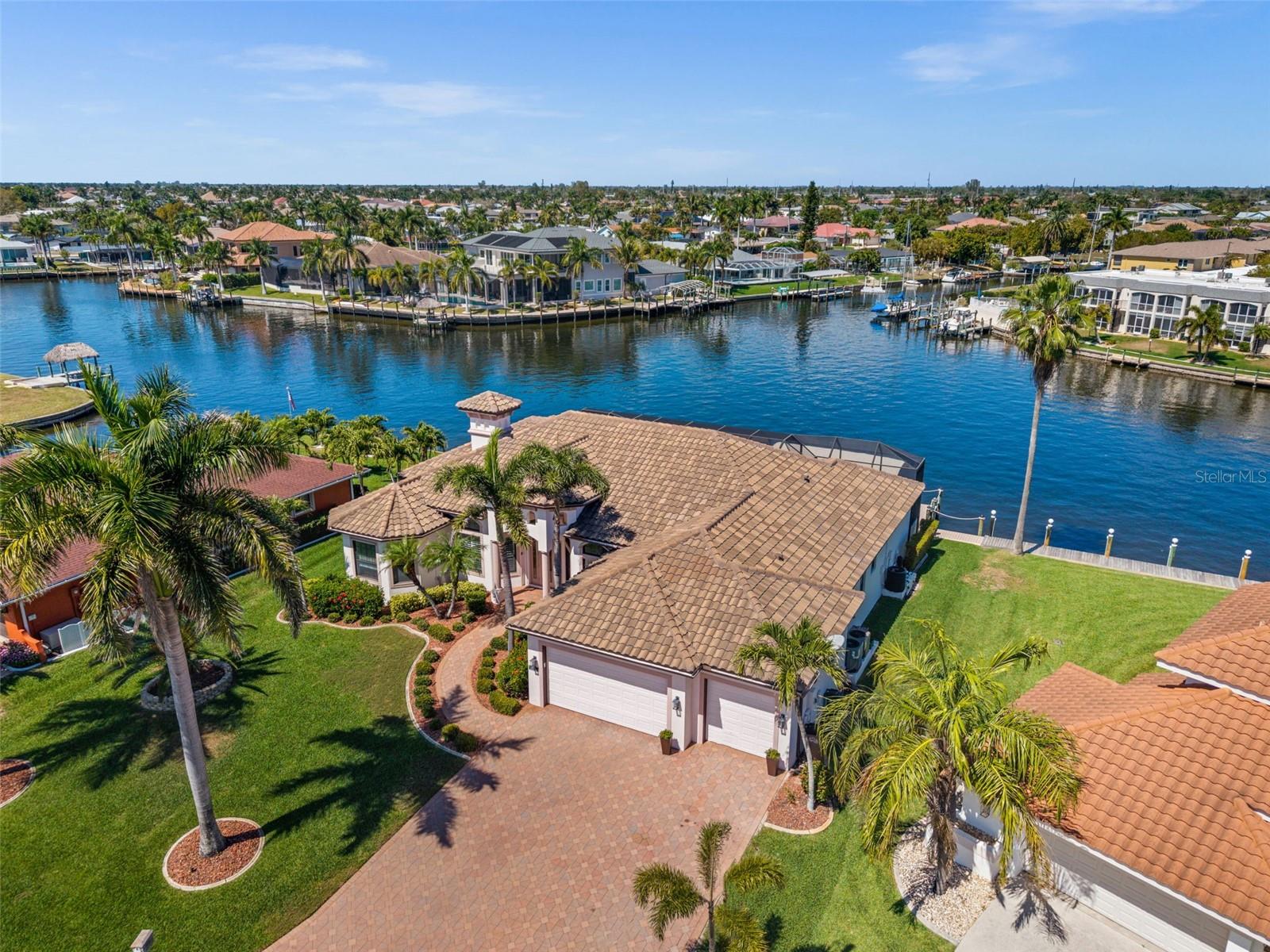 5205 TAMIAMI CT, CAPE CORAL, FL, 33904