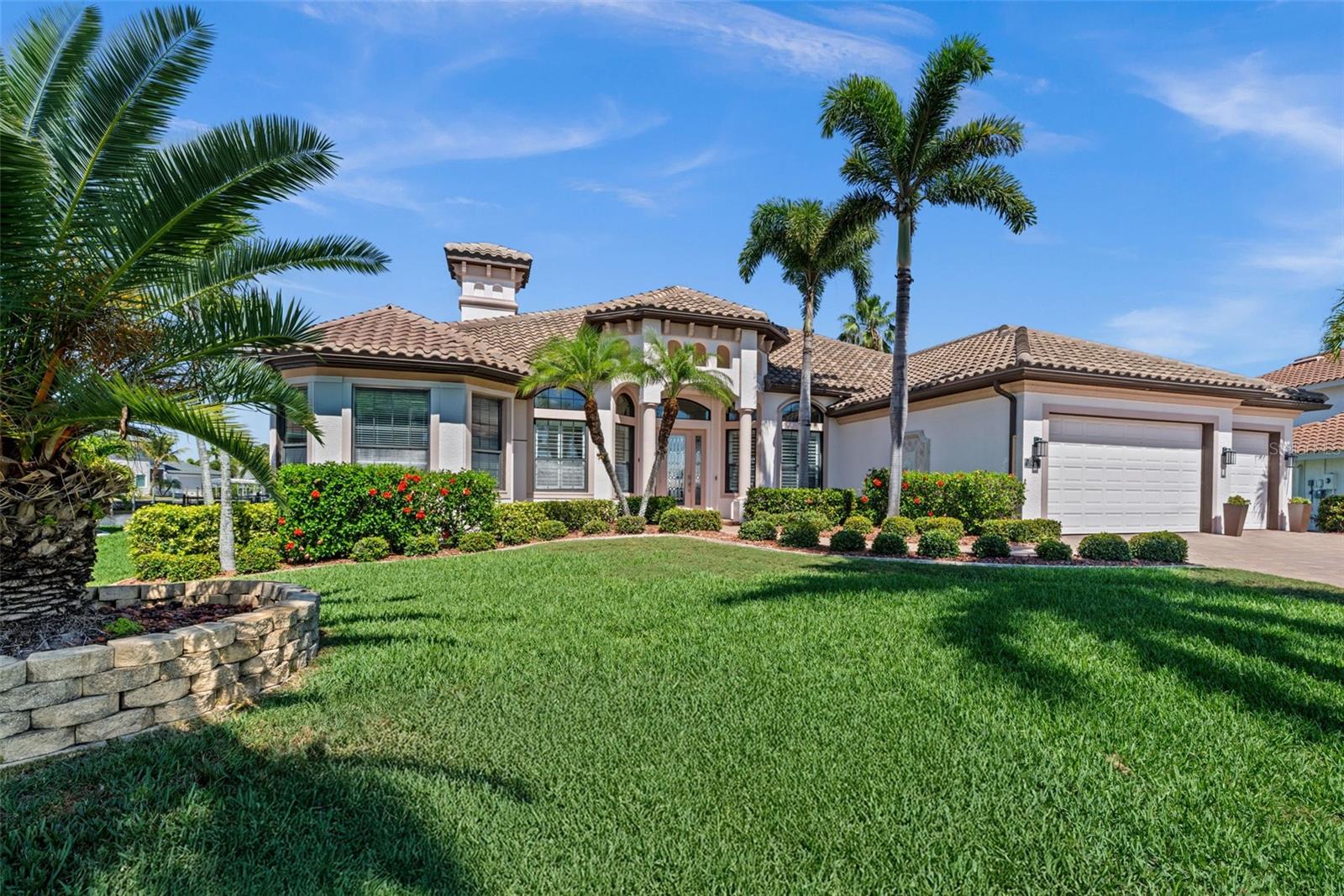5205 TAMIAMI CT, CAPE CORAL, FL, 33904