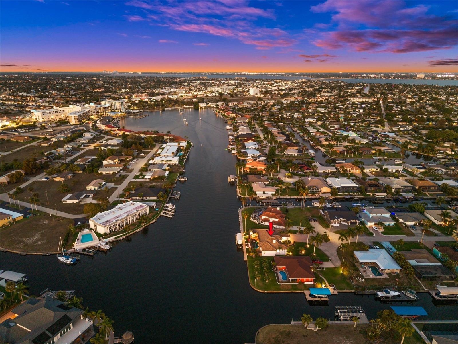 5205 TAMIAMI CT, CAPE CORAL, FL, 33904