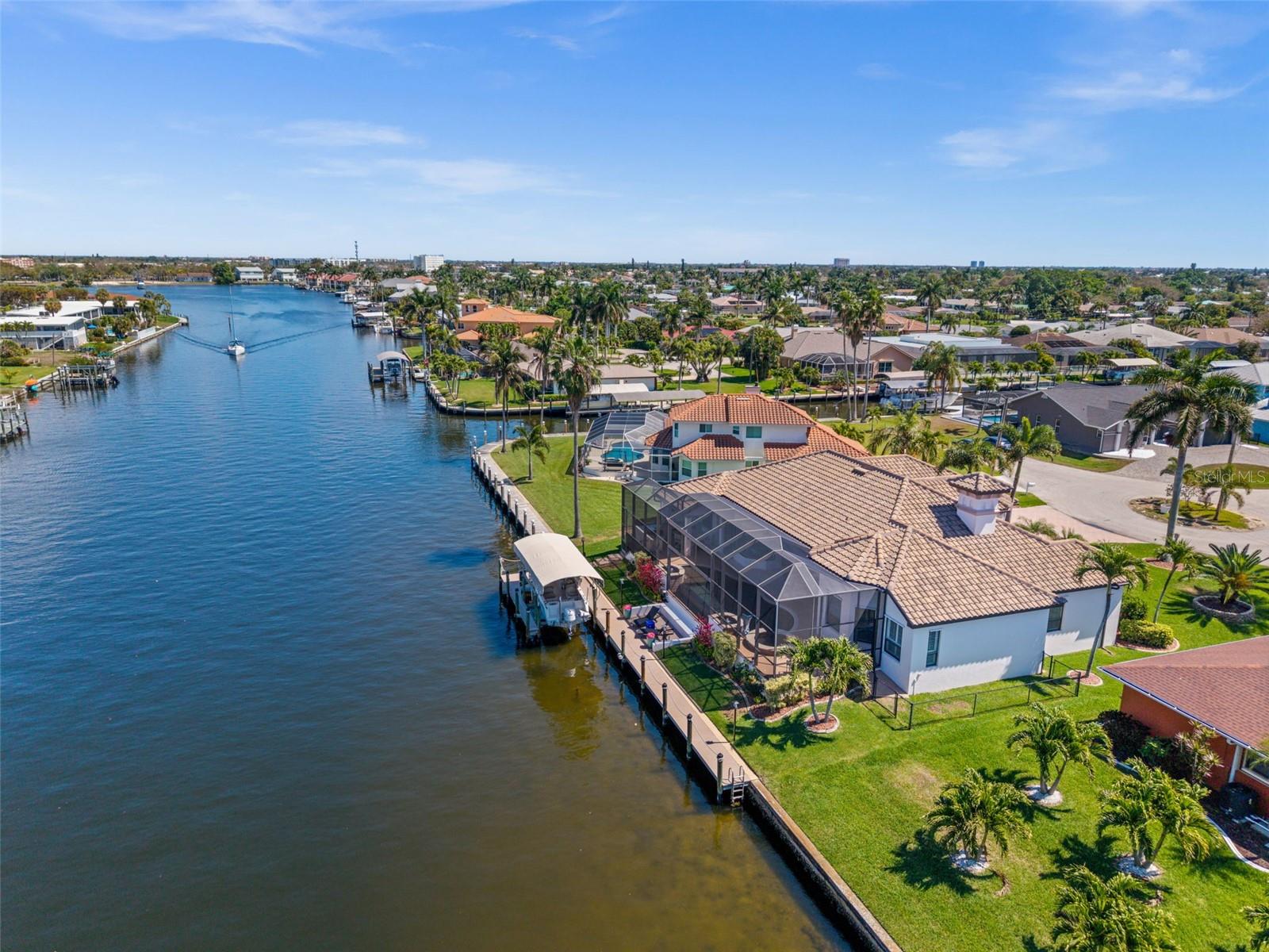 5205 TAMIAMI CT, CAPE CORAL, FL, 33904