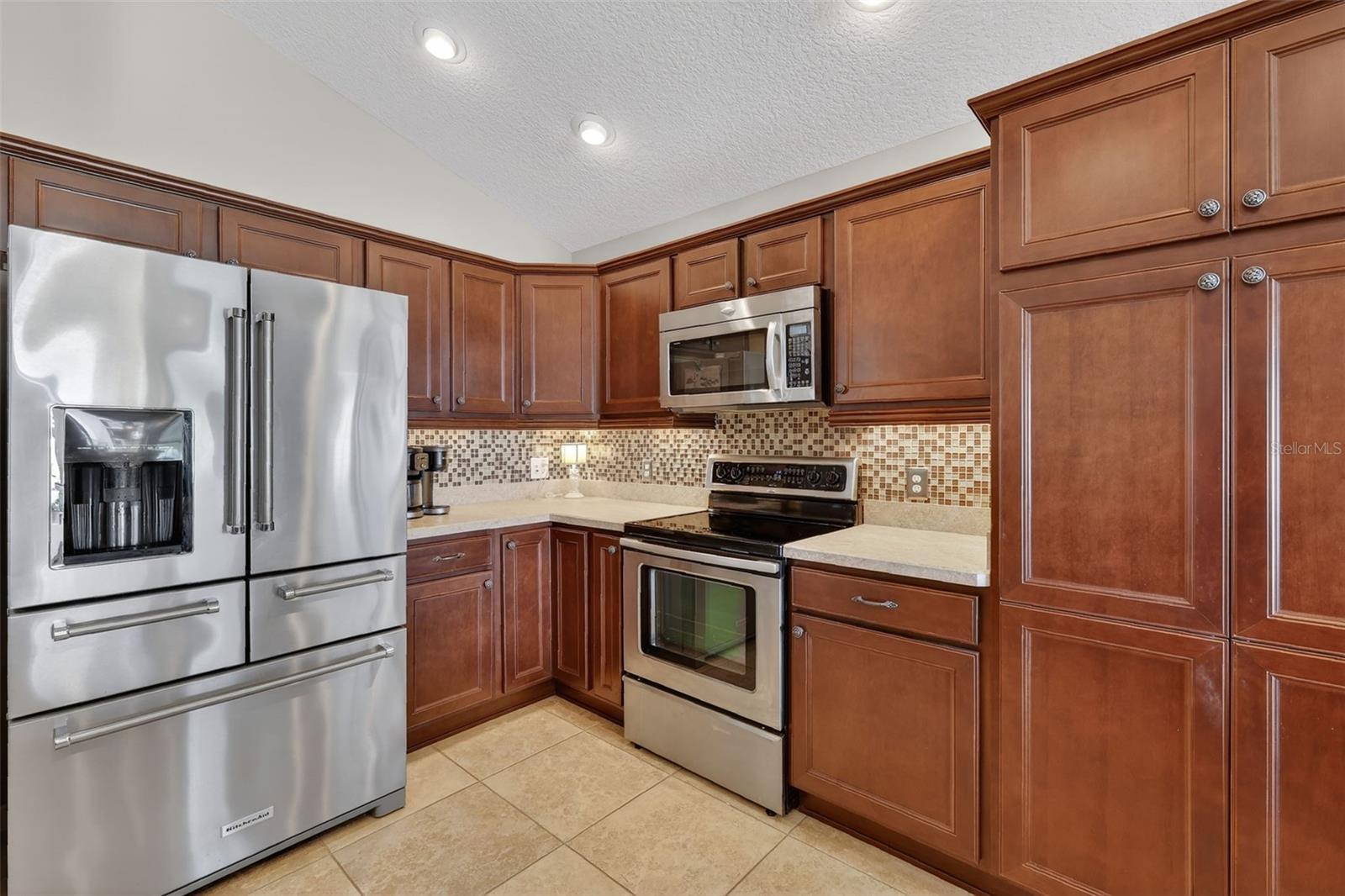 909 VANILLA LEAF PL, THE VILLAGES, FL, 32163